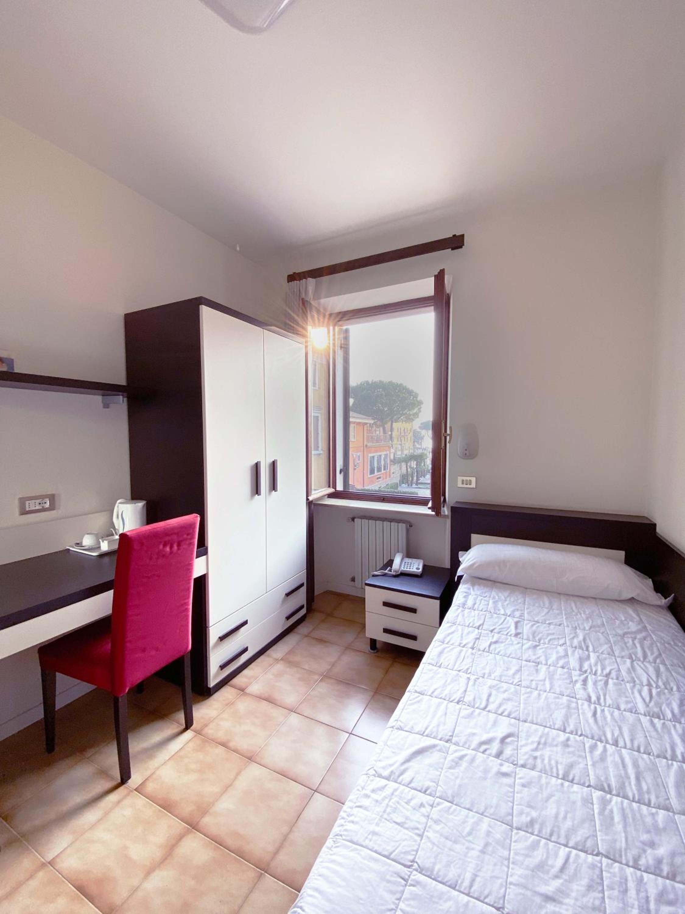 Single Room photo 1