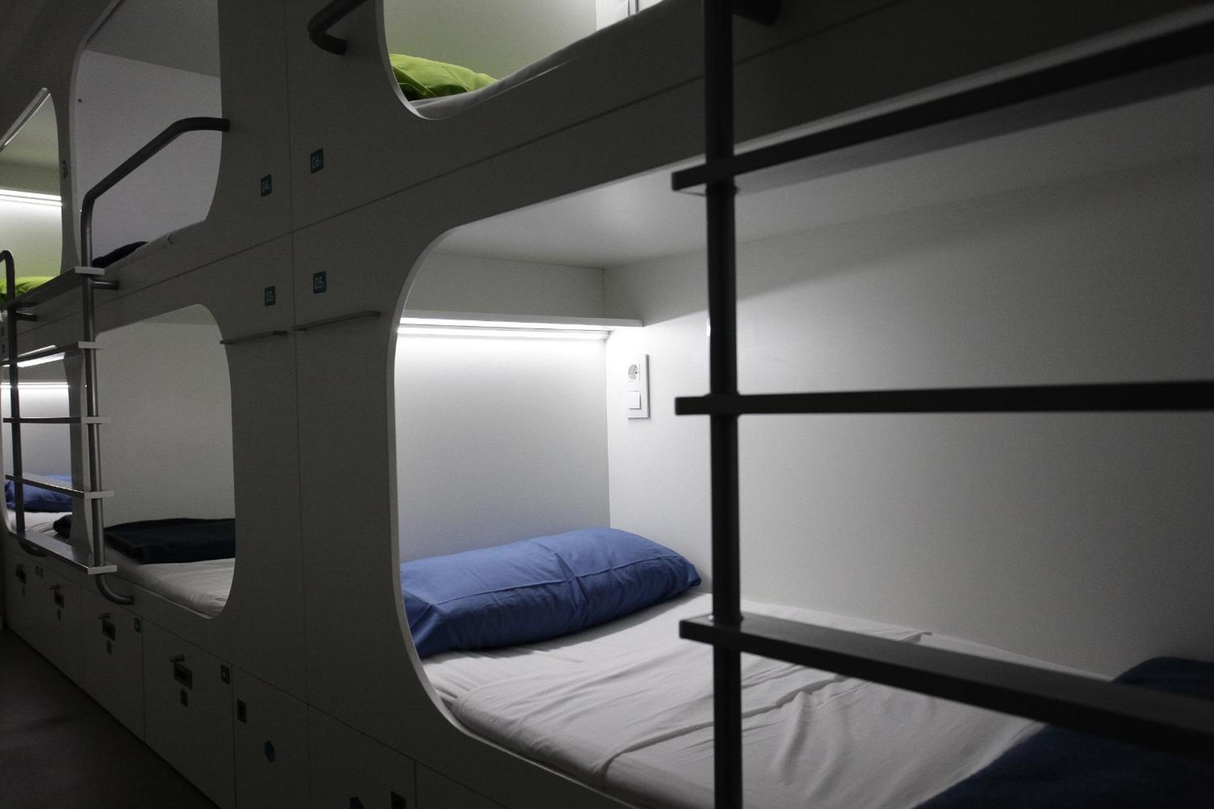 Bed in 16-Bed Mixed Dormitory Room photo 3