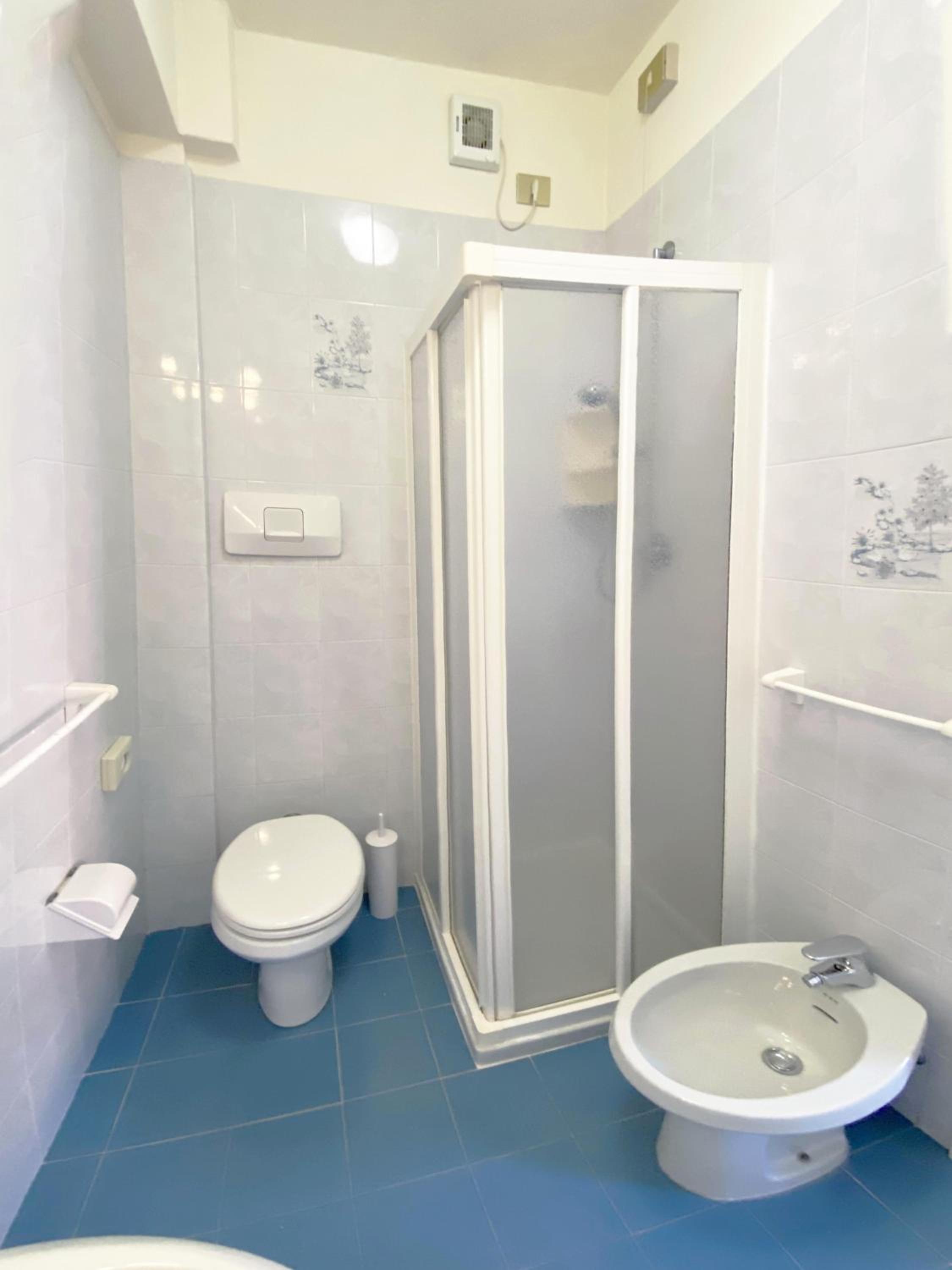 Double or Twin Room photo 3