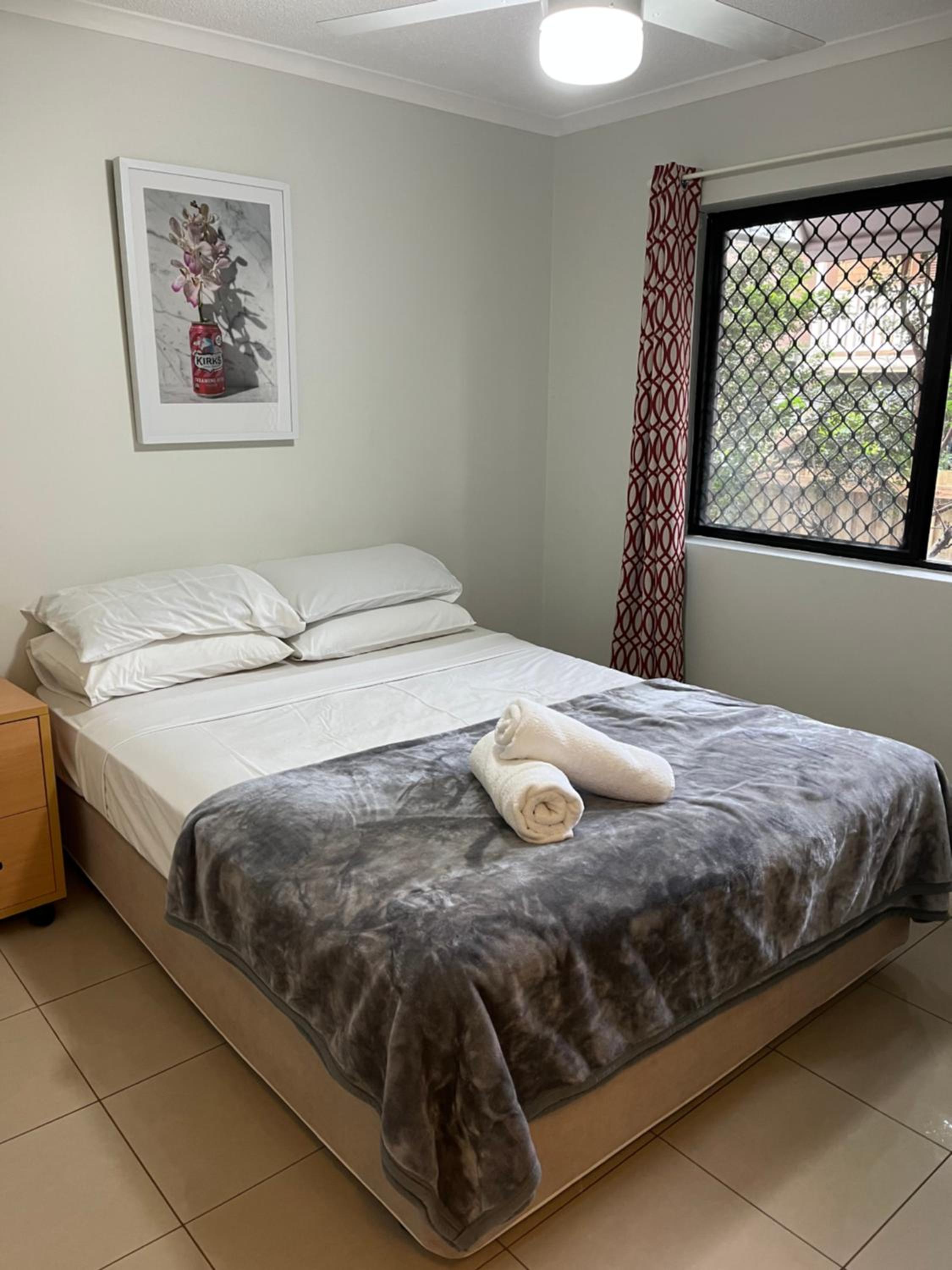 One-Bedroom Apartment - Photo 18