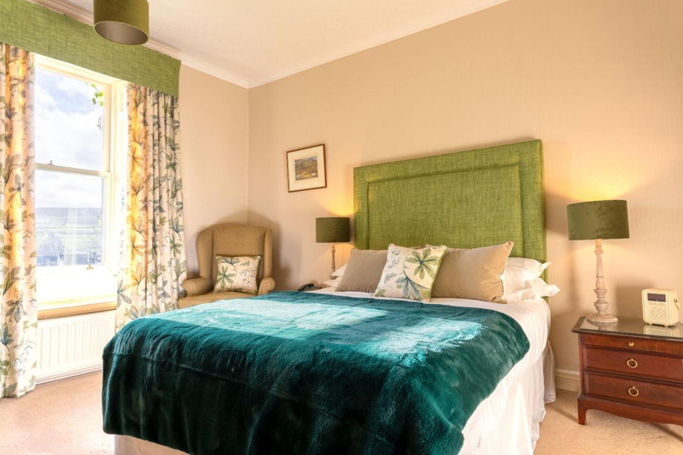 Classic King Room With Private External Bathroom Thwaite