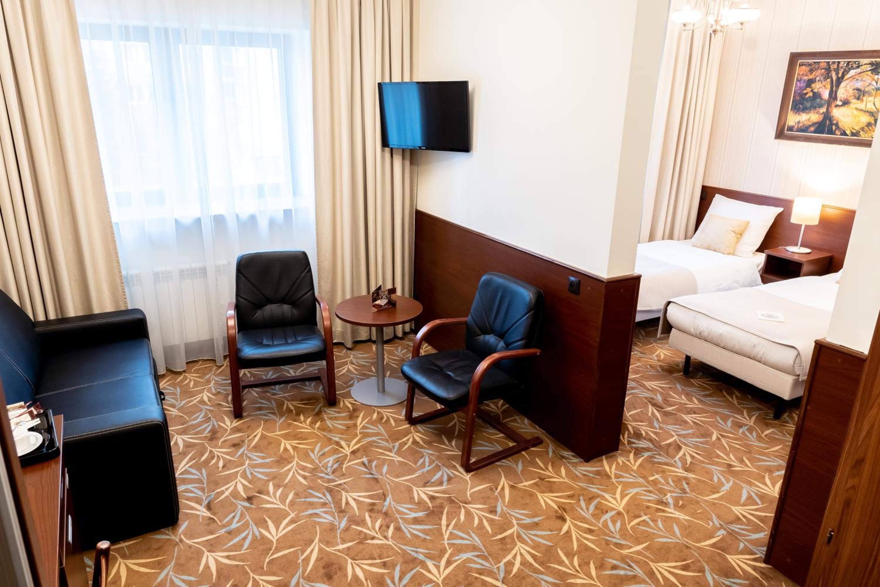 Business Double or Twin Room - Photo 2