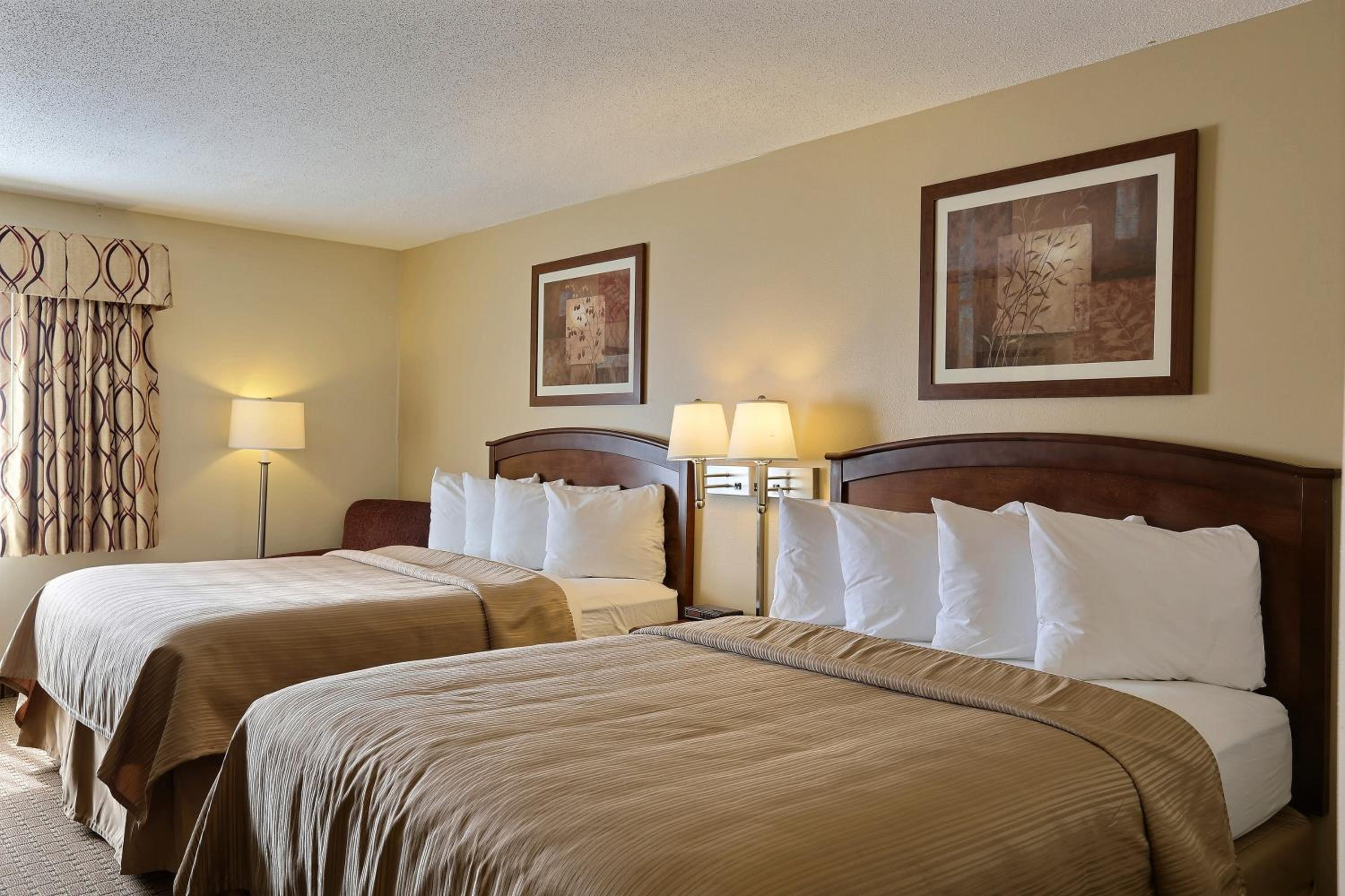 Queen Room with Two Queen Beds - Photo 1