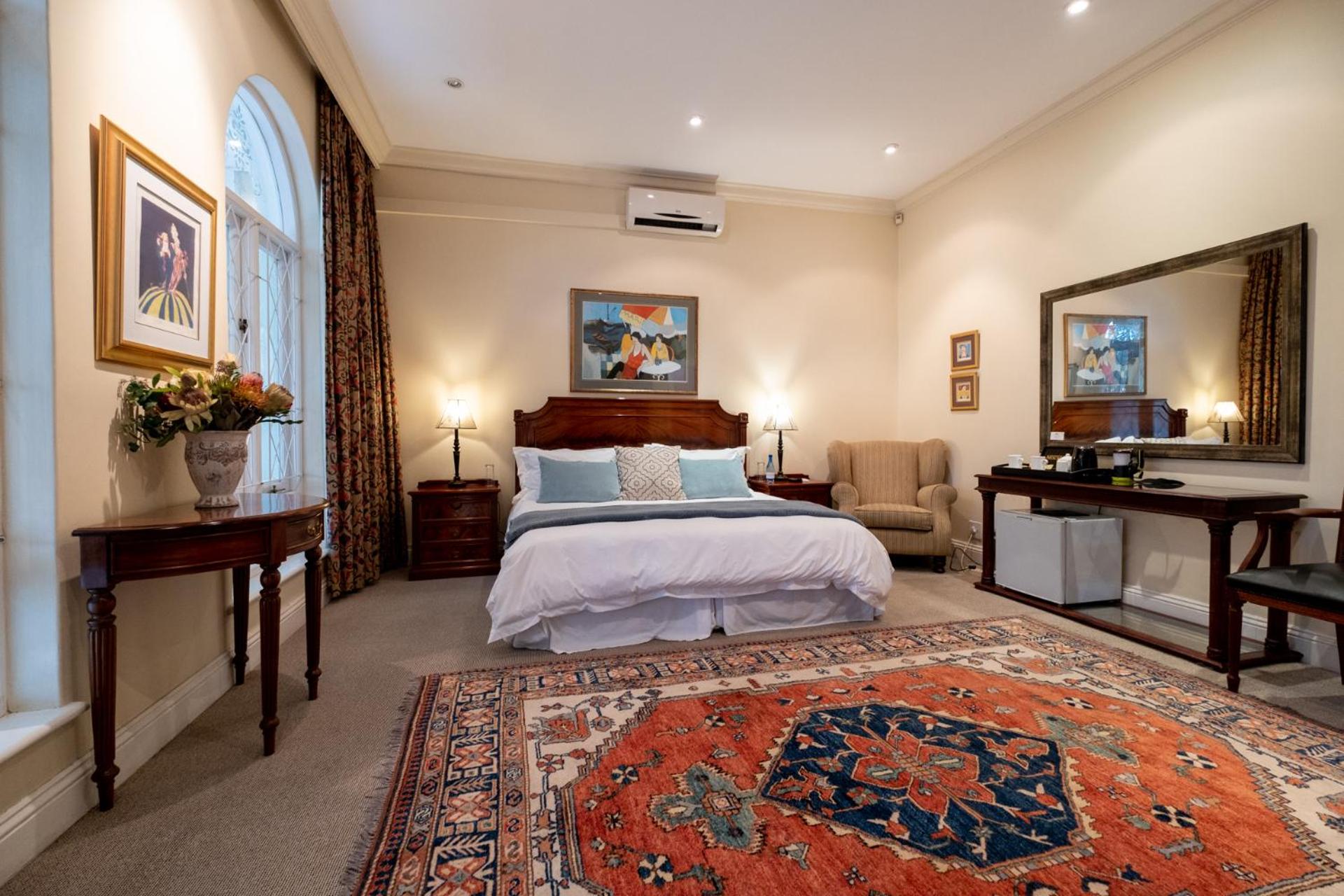 Deluxe King Room photo 1