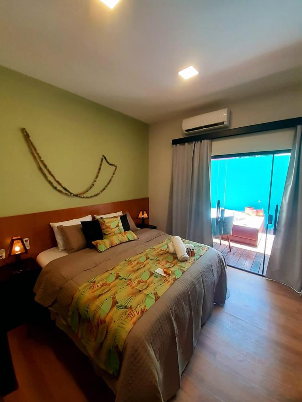 Deluxe Suite with Spa Bath photo 1