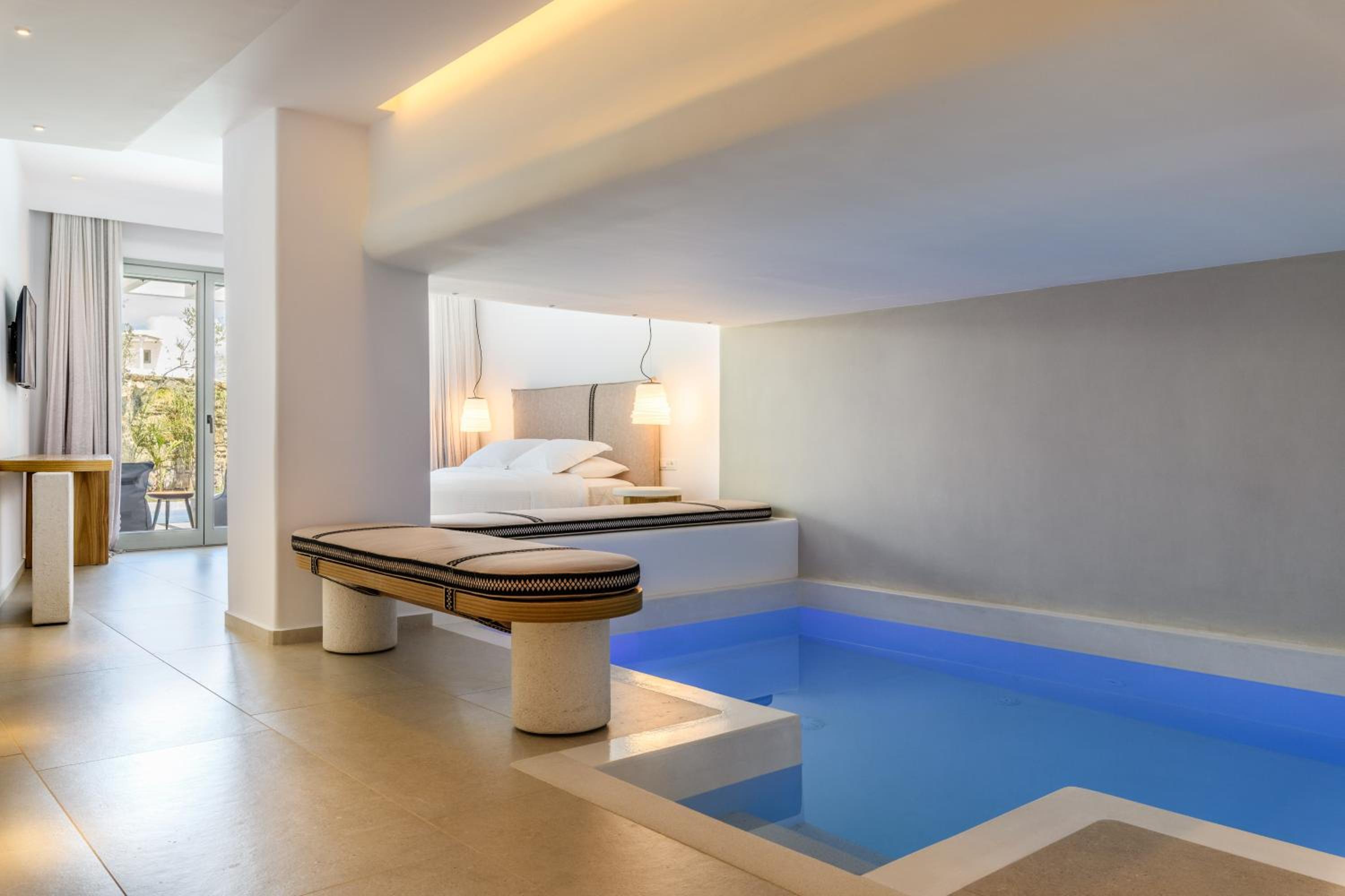 Deluxe King Suite