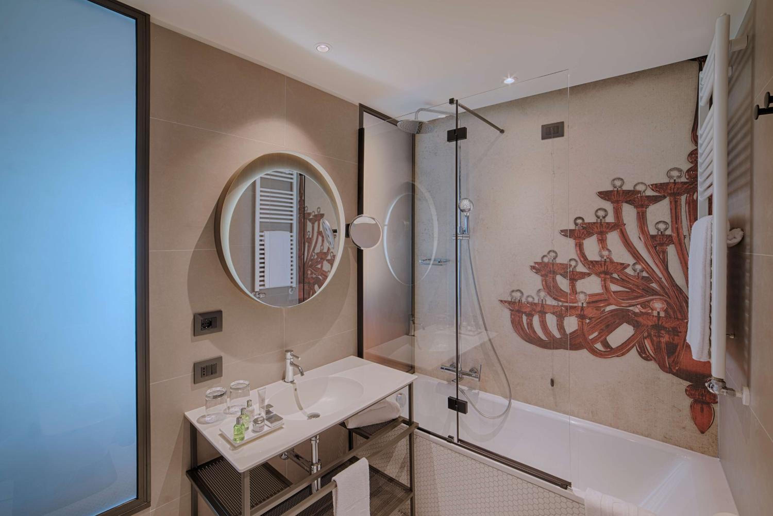 Superior Double or Twin Room Park View - Photo 7