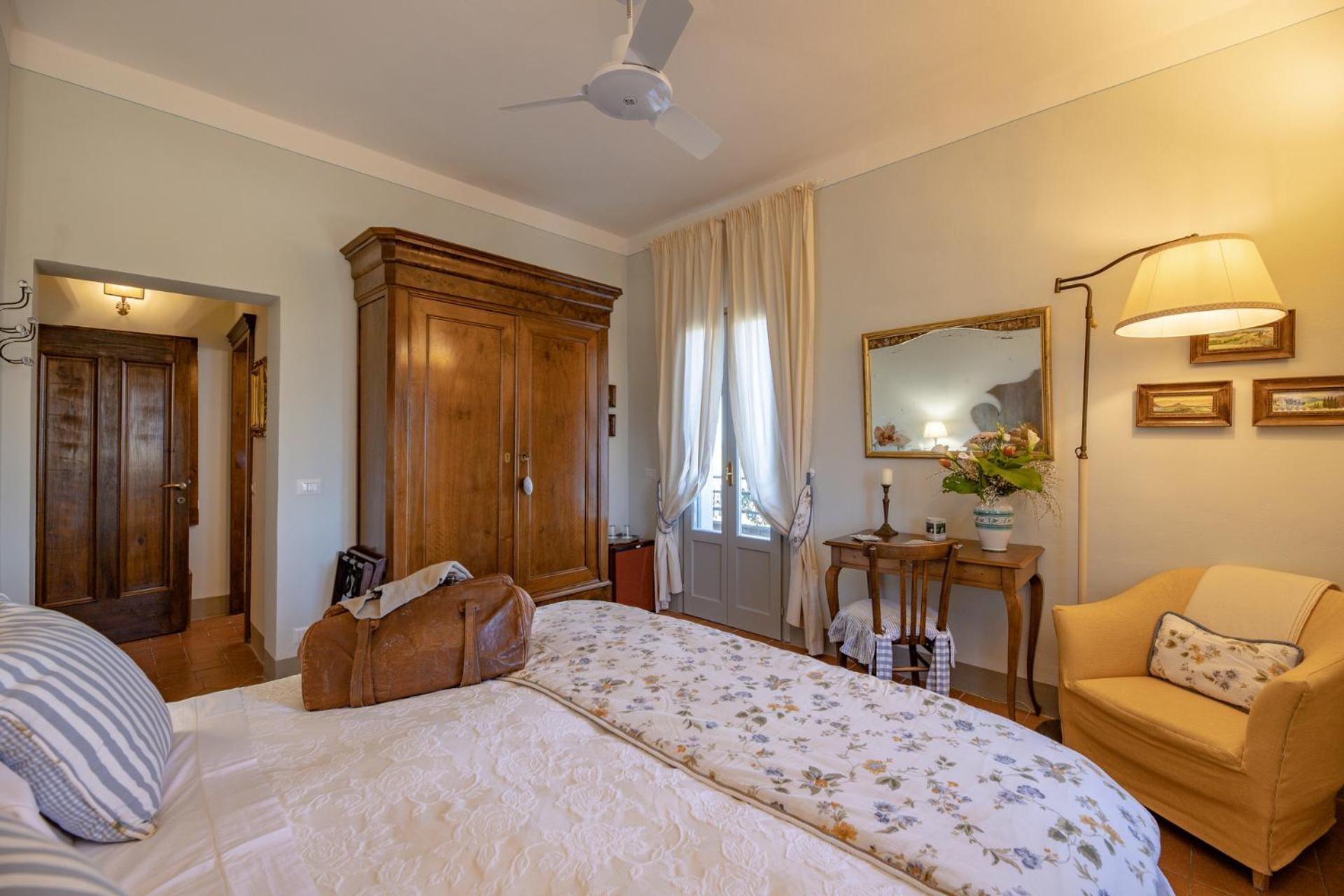 Double Room with Balcony photo 3