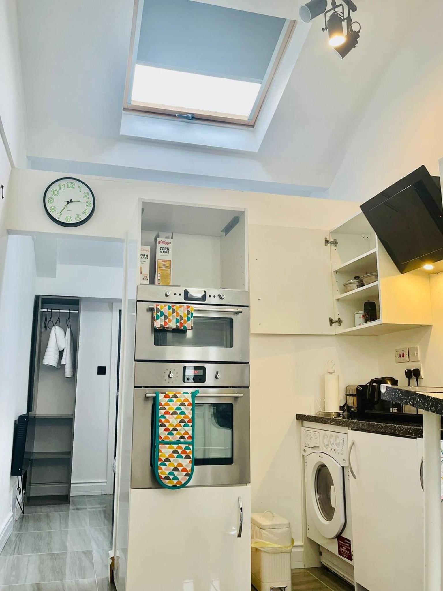 One-Bedroom Apartment - Photo 4