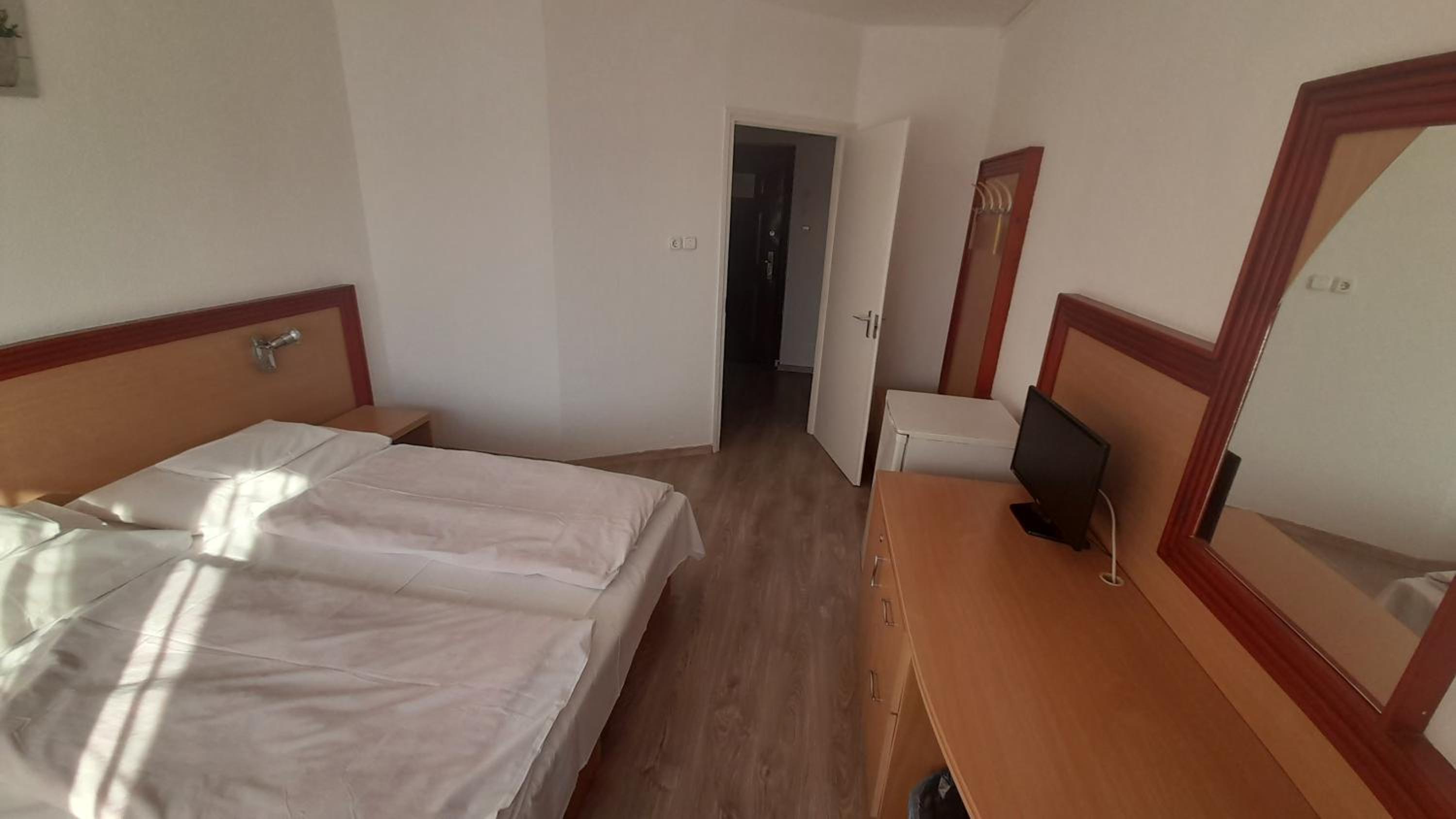 Classic Triple Room - Photo 1