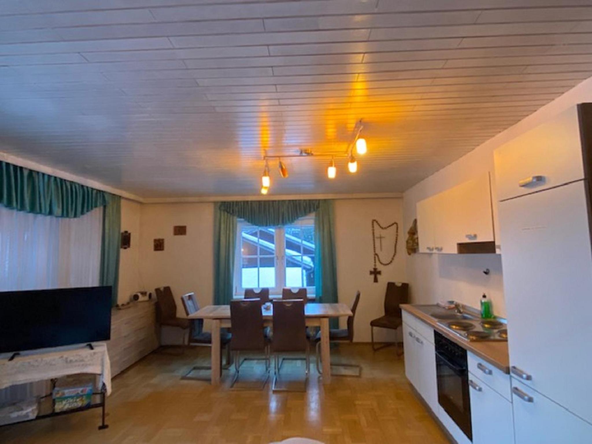 Apartment photo 3
