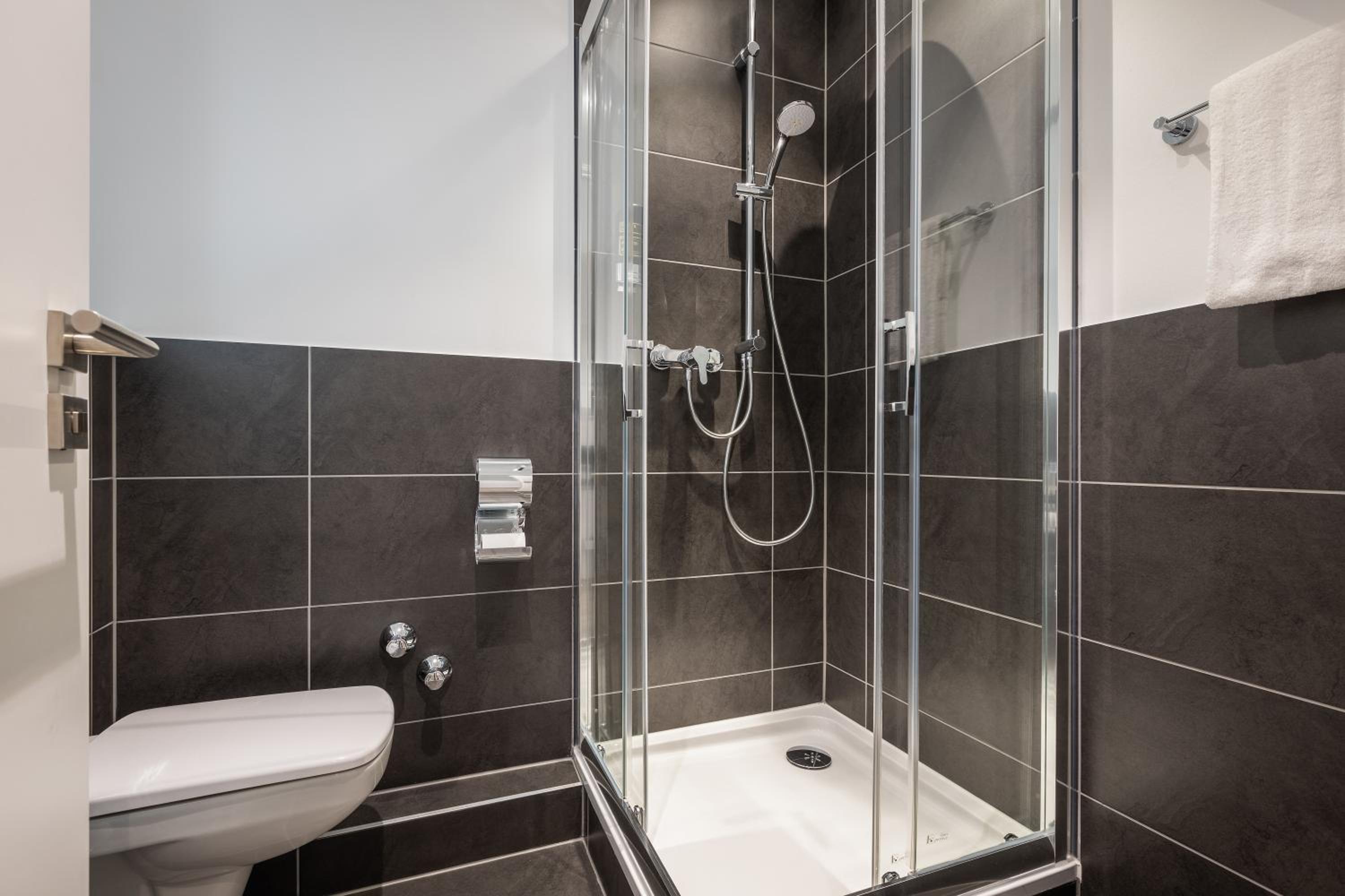 Double Room Compact - Photo 9