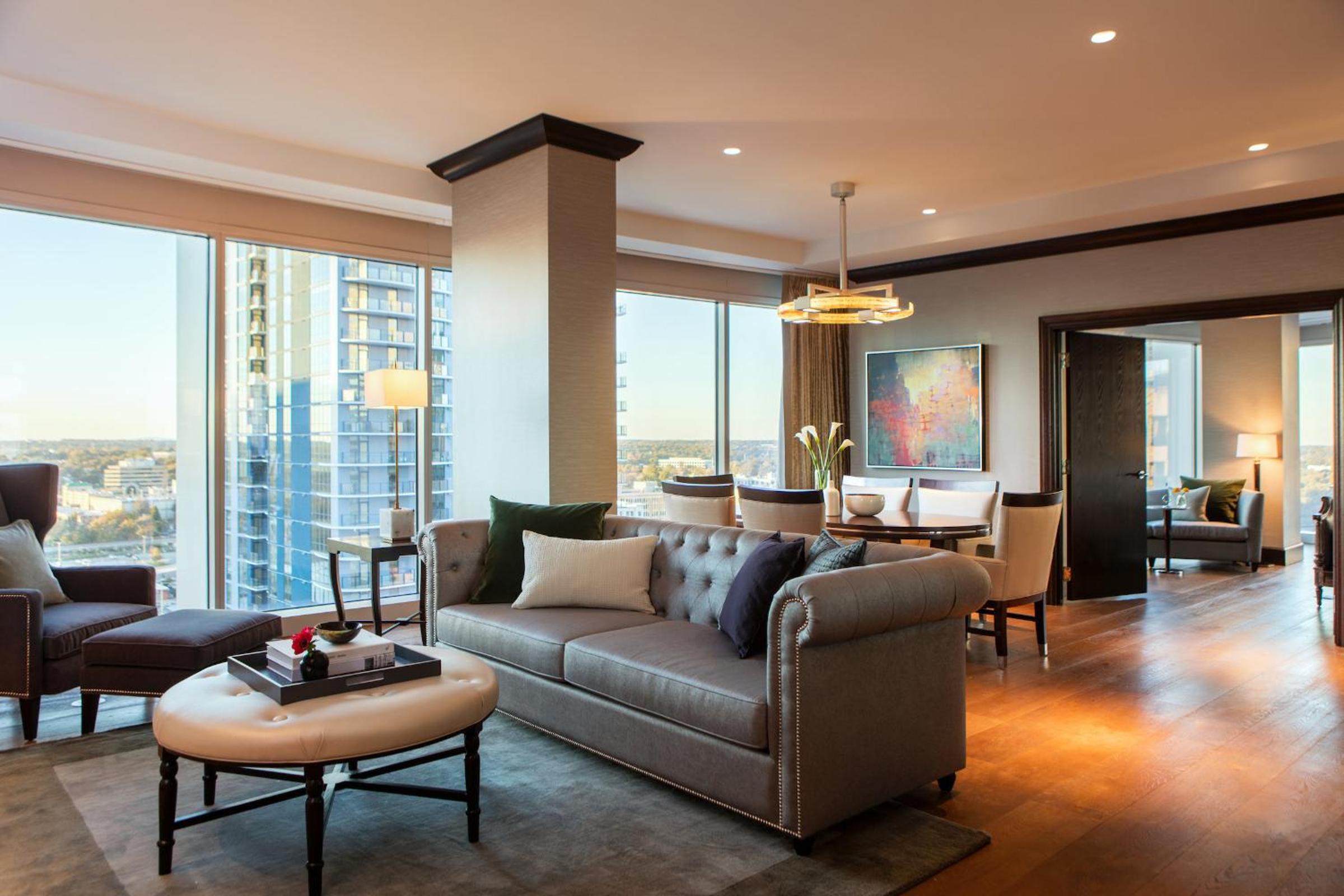 Presidential King Suite photo 1