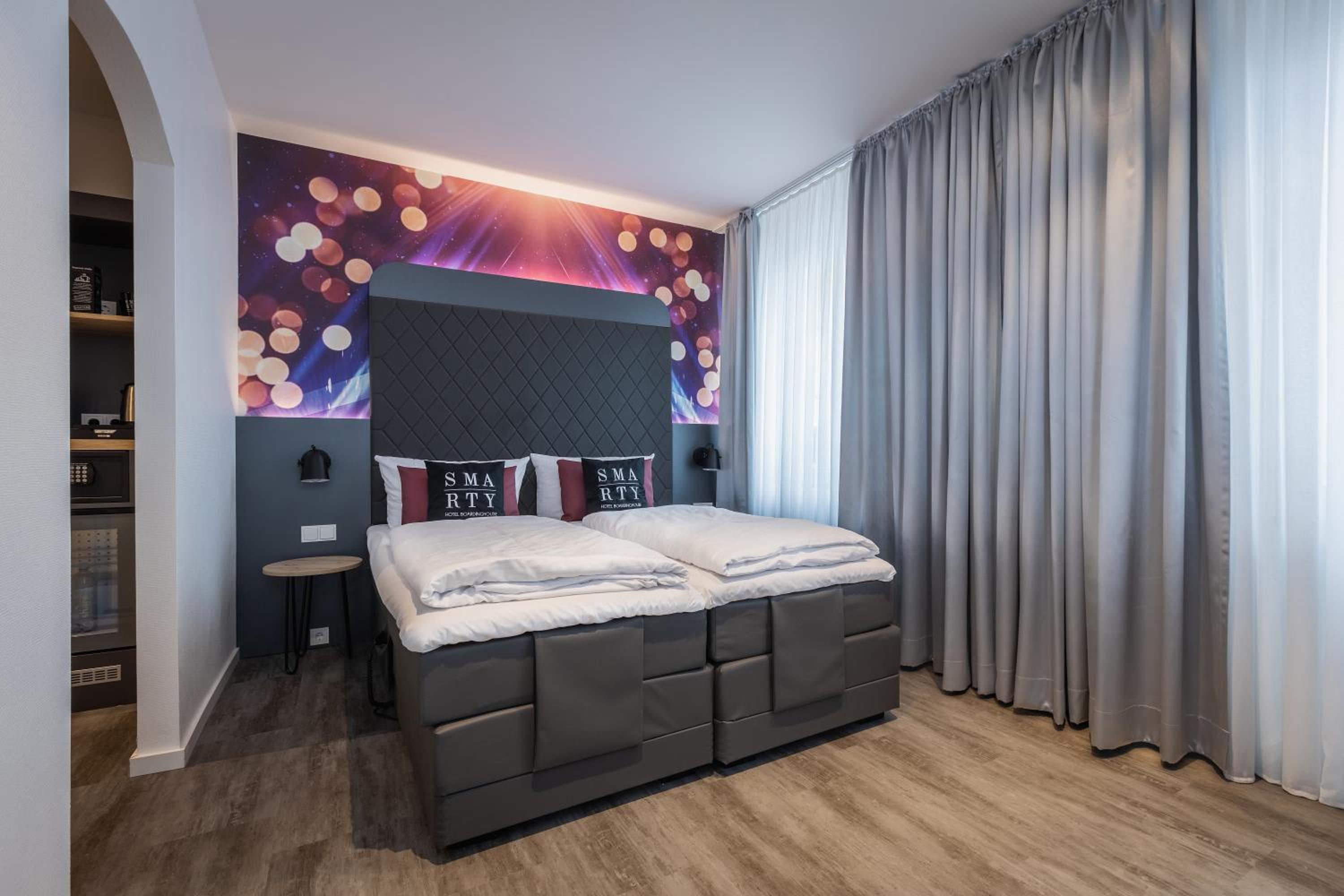 Double Room Large - City - Photo 16