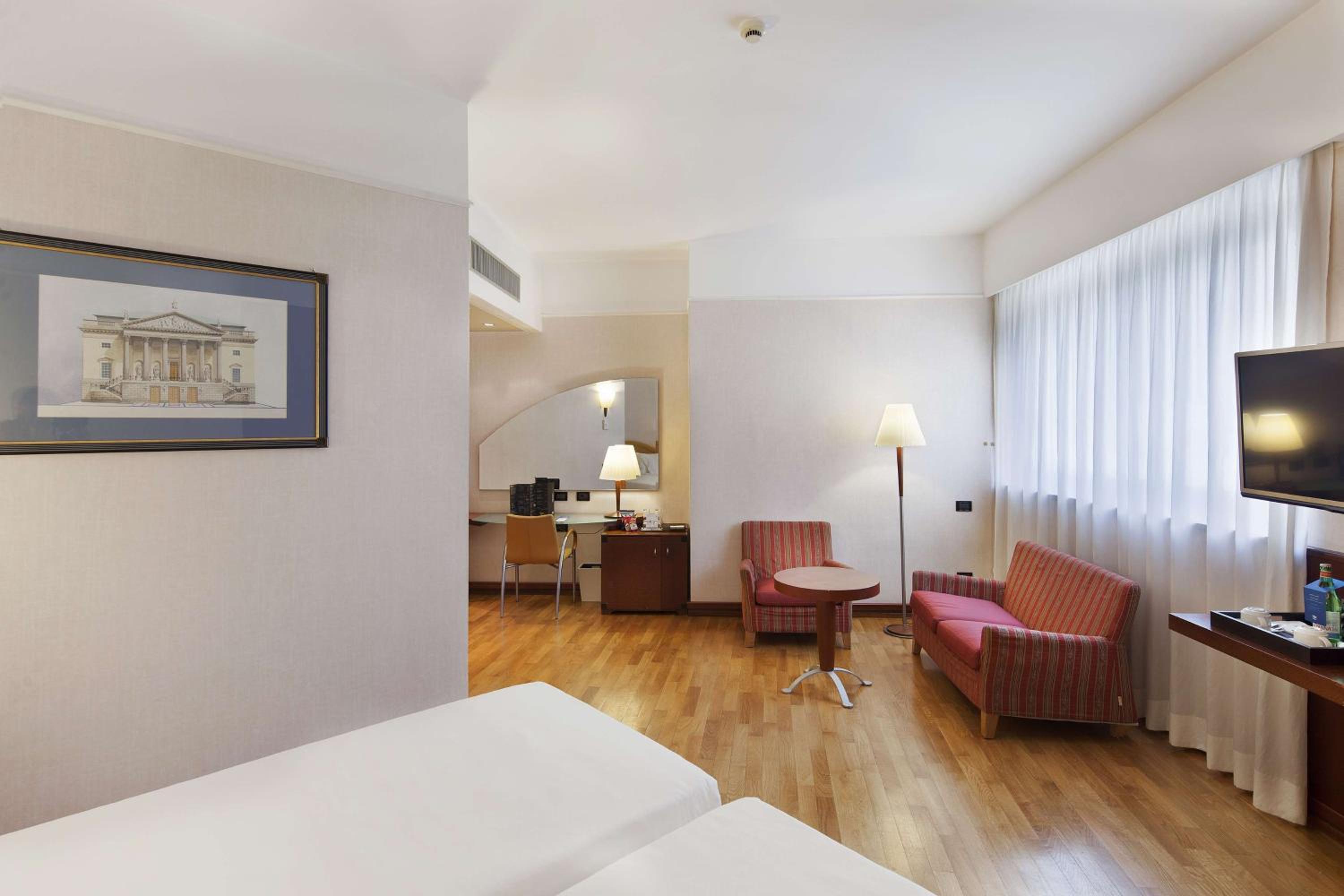 Superior Double or Twin XL Room with Extra Bed (2 Adults + 1 Chid)