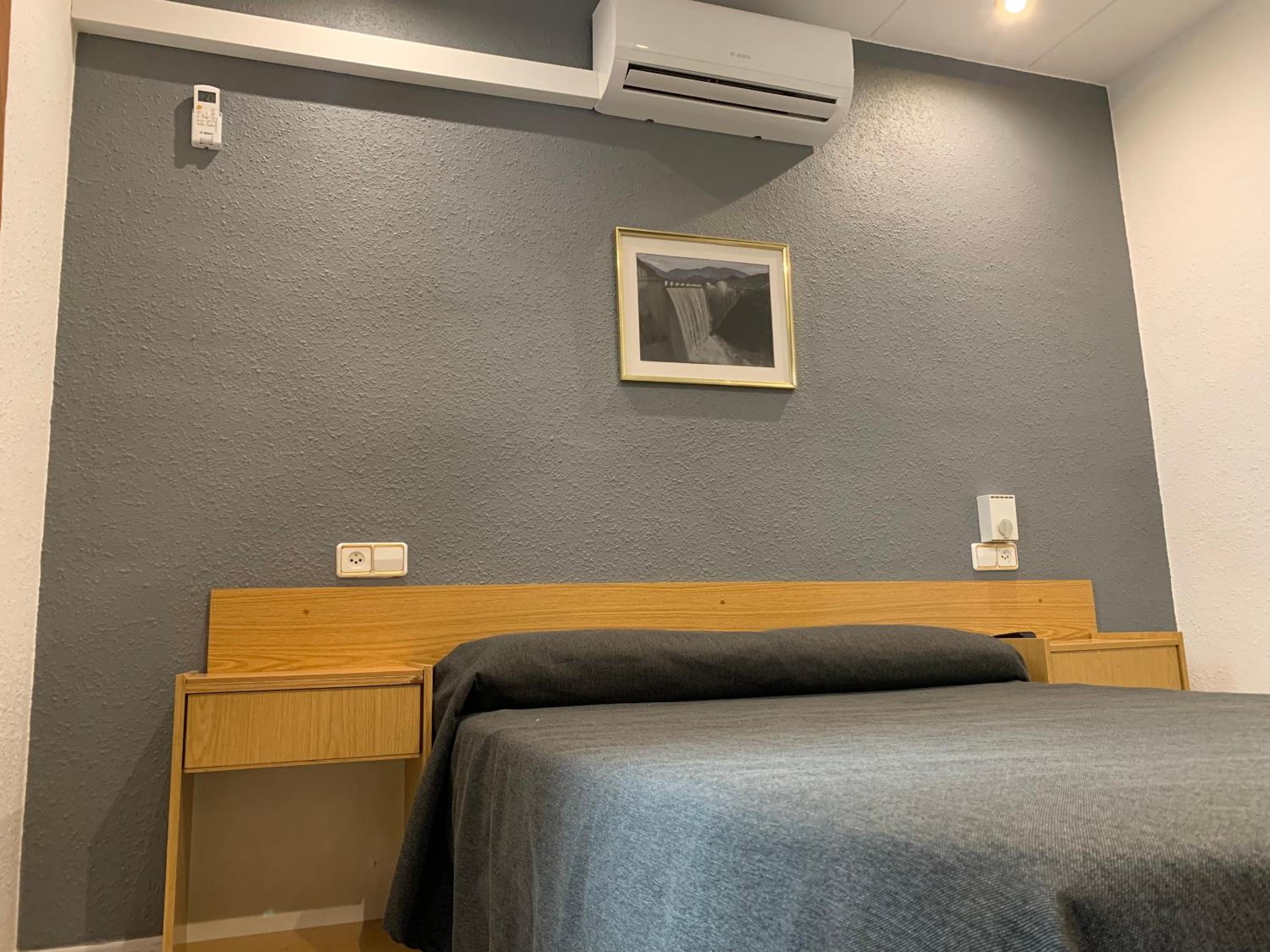 Standard Double Room - Photo 1