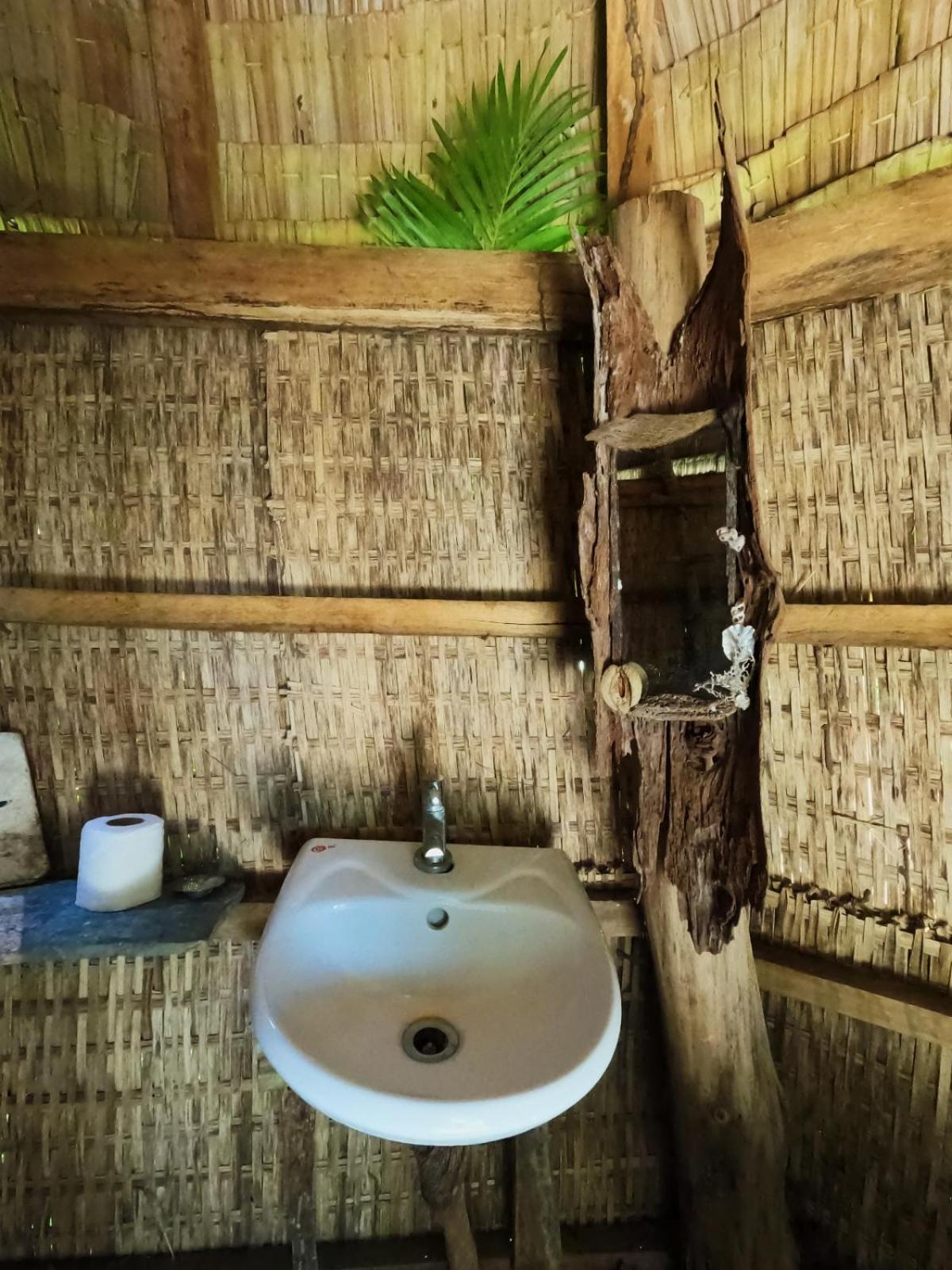 Standard Bungalow with Sea View - Shared Bathroom - Photo 2