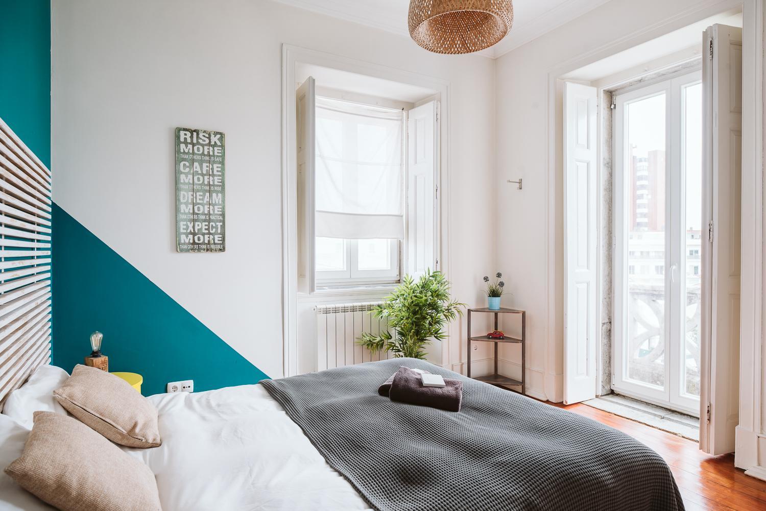 Deluxe Double Room with Balcony - Photo 3