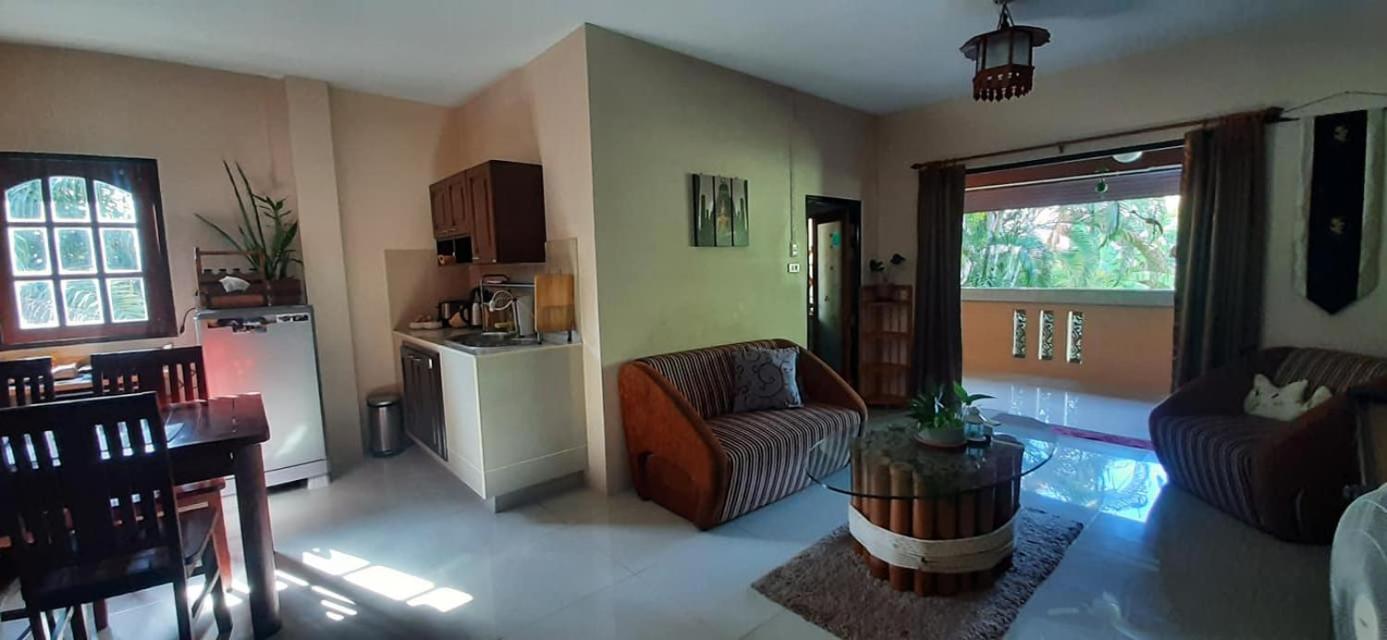 Two-Bedroom Apartment with One Bathroom  - Photo 1