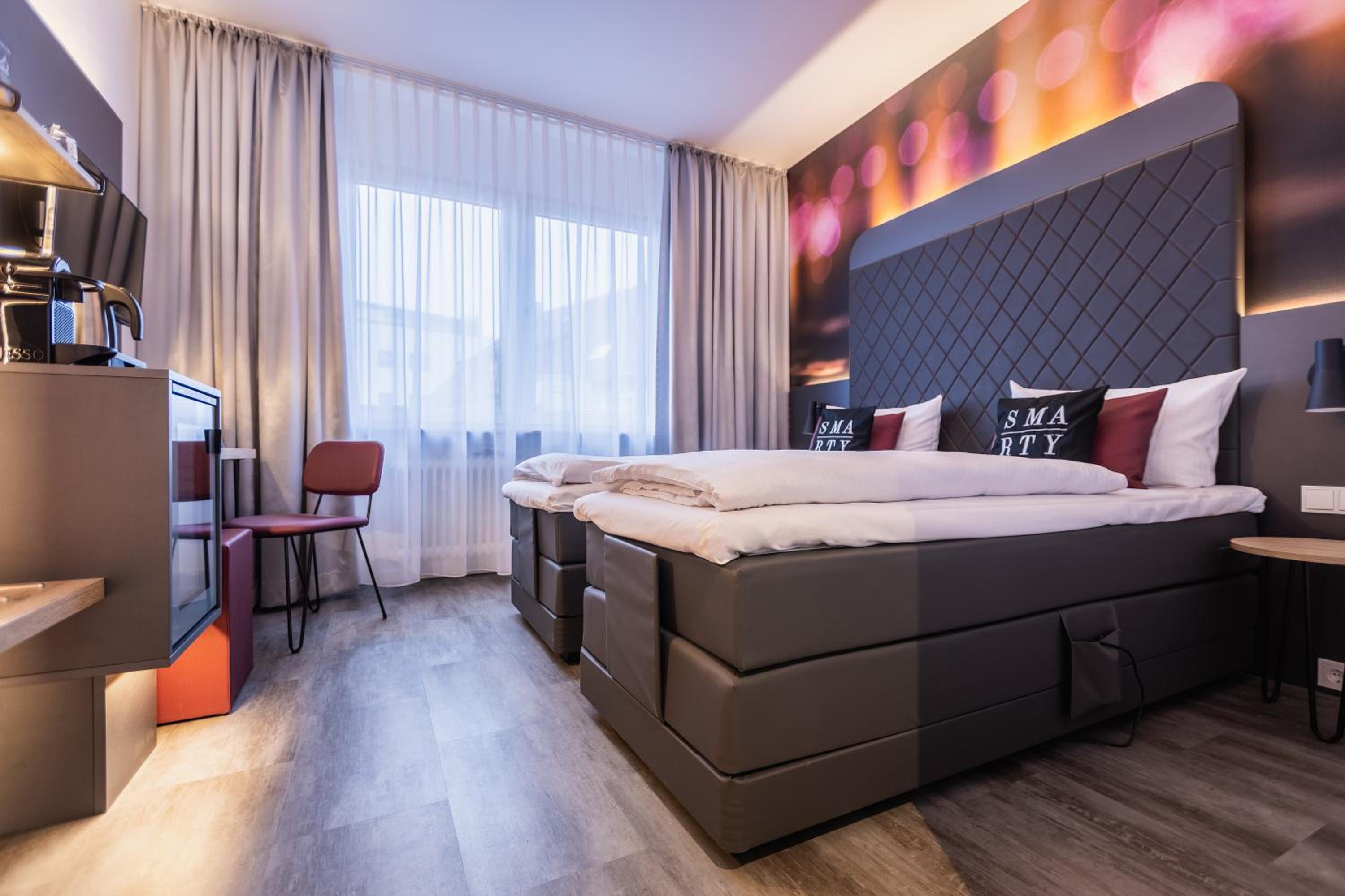 Double Room Large - City - Photo 9