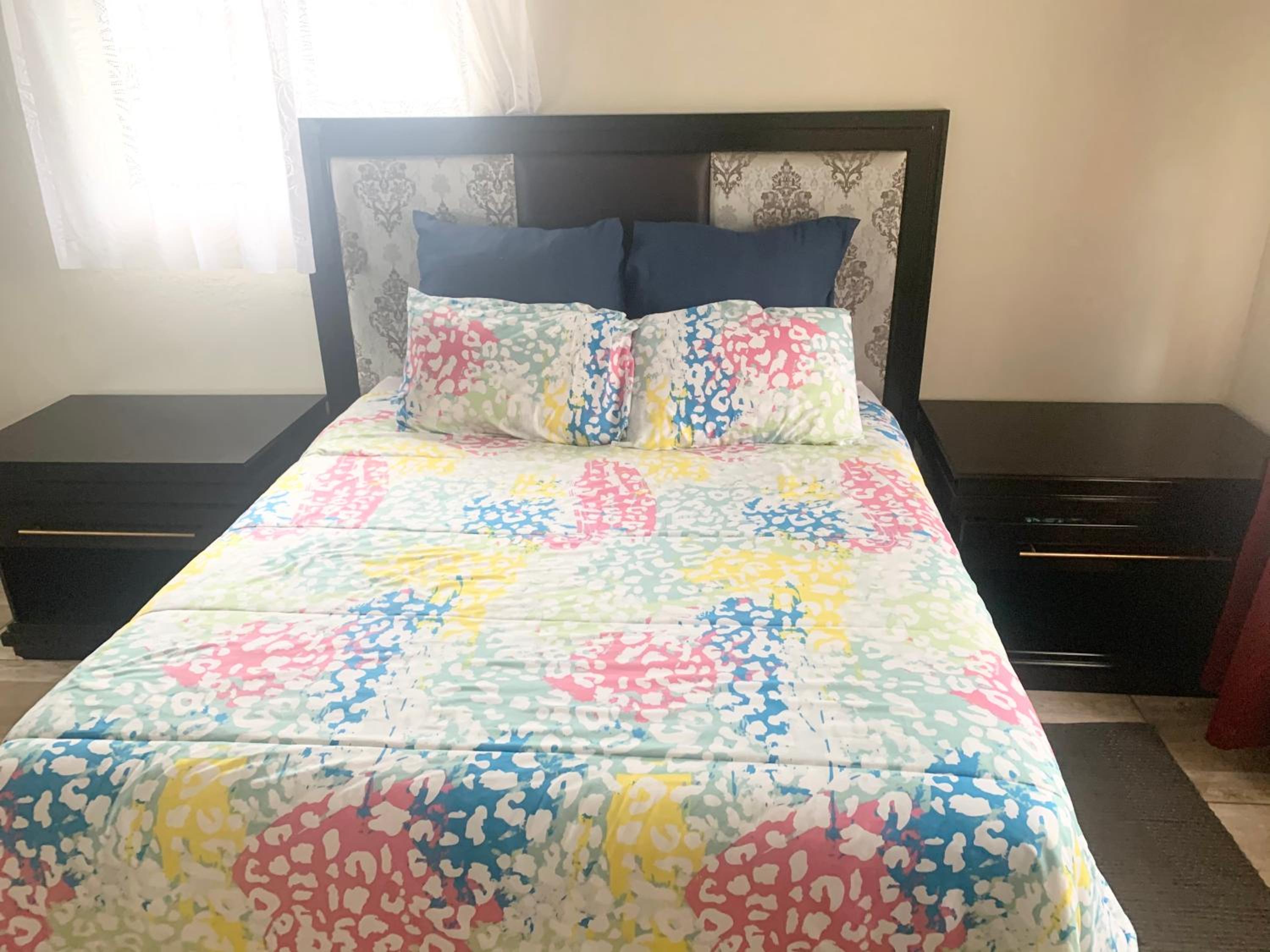 Deluxe Queen Room - Photo 28