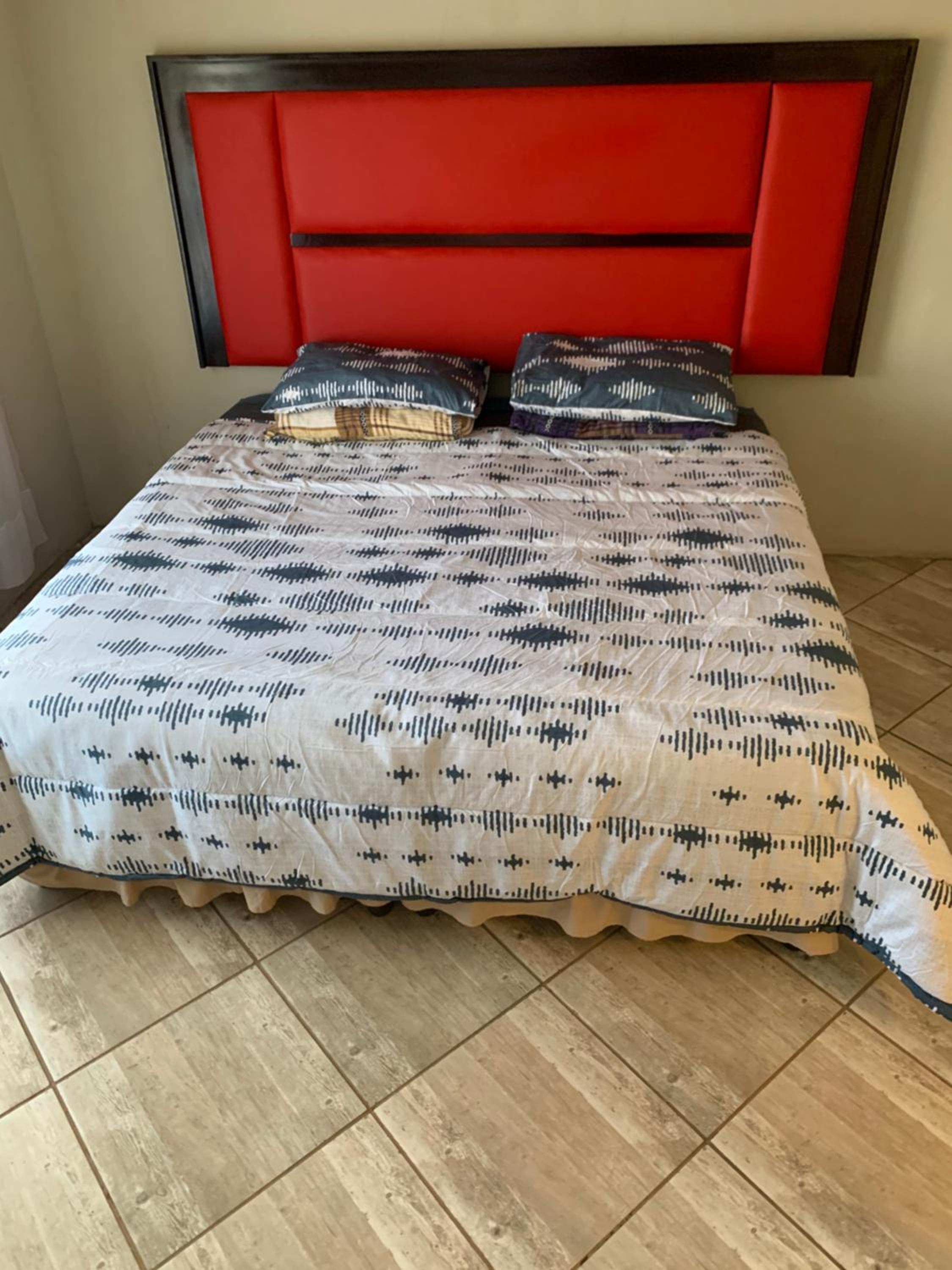 Deluxe Double or Twin Room - Photo 9