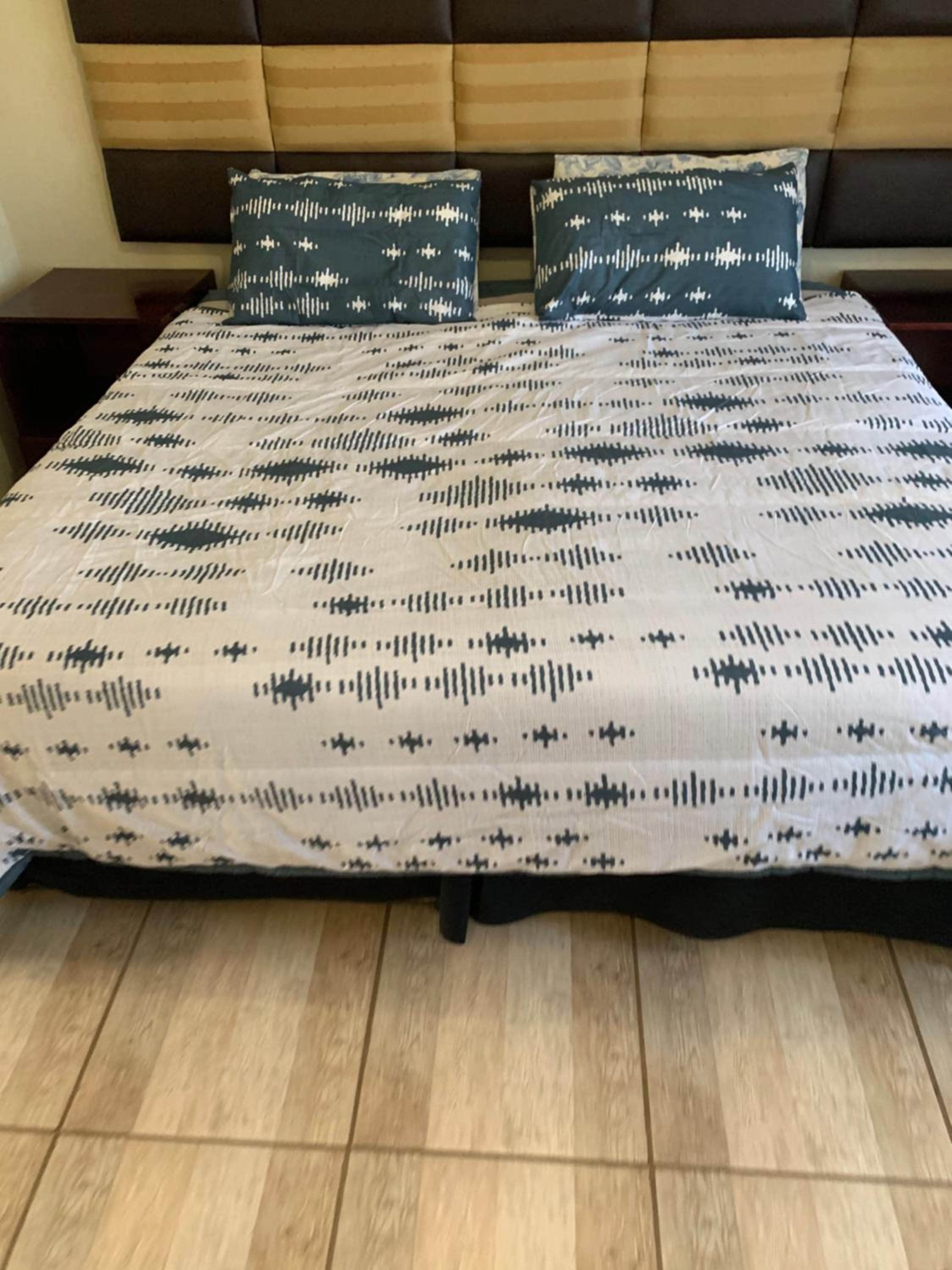 Deluxe Double or Twin Room - Photo 11