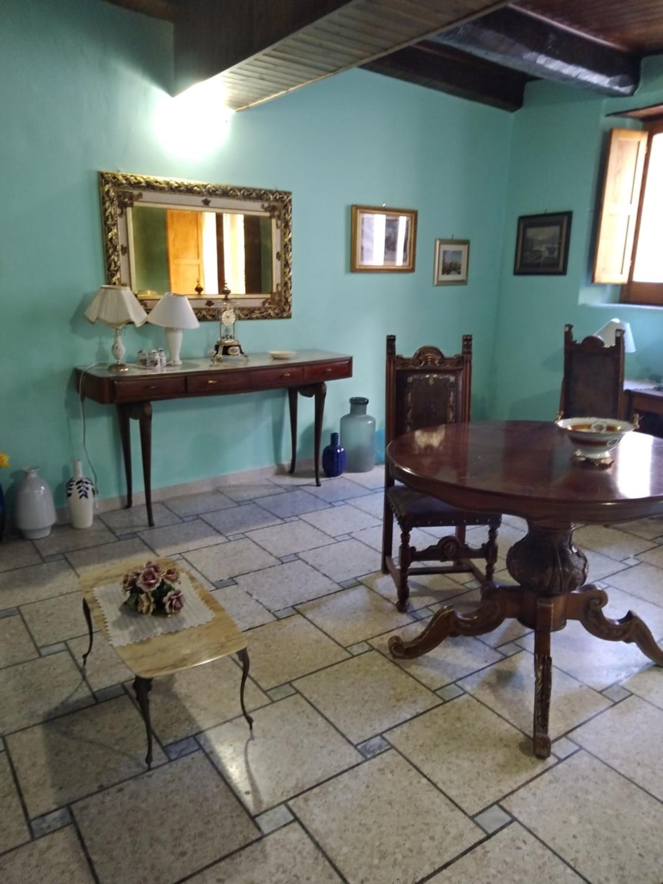 One-Bedroom House photo 2
