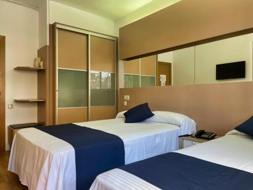 Superior Room with Pool View photo 3