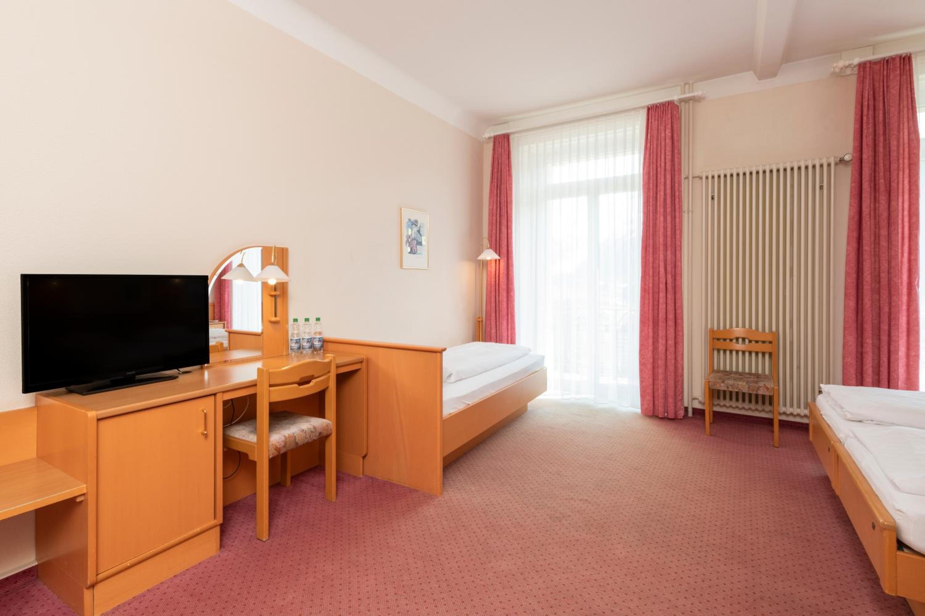 Standard Triple Room - Photo 2