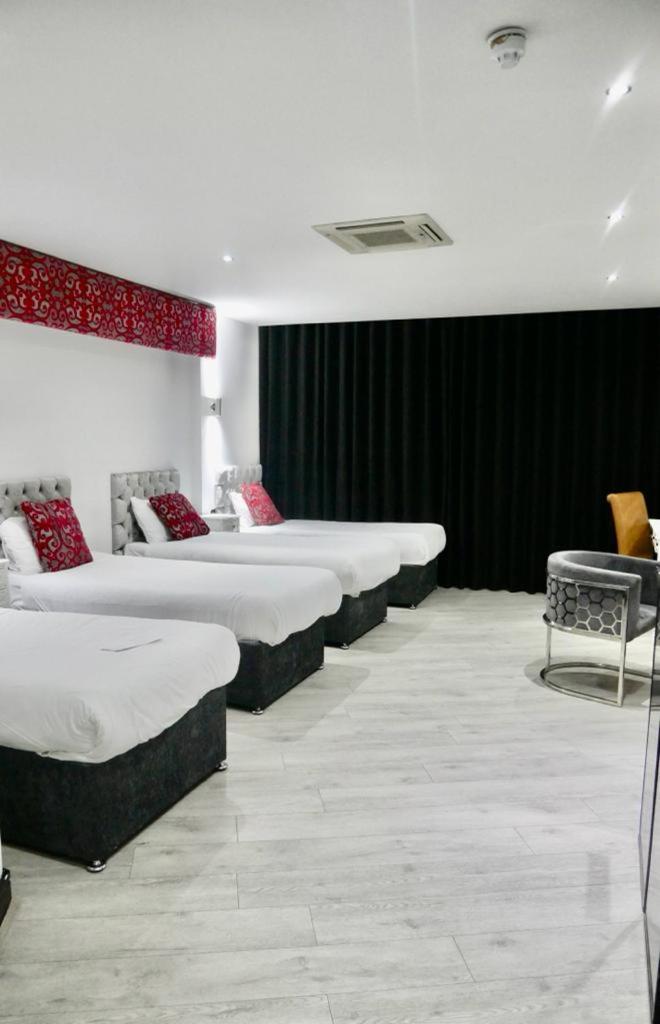 Quadruple Room - Photo 4
