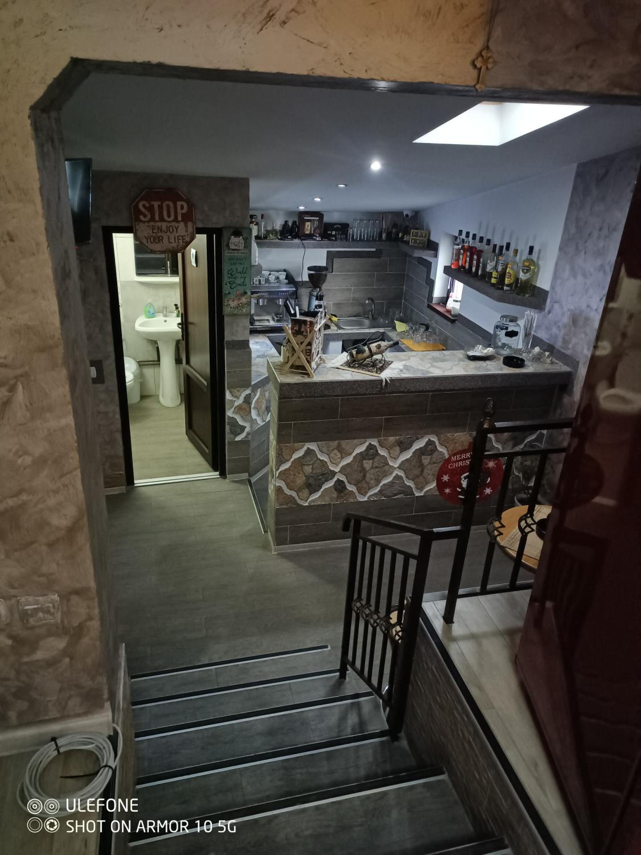 Apartment with Terrace - Photo 3