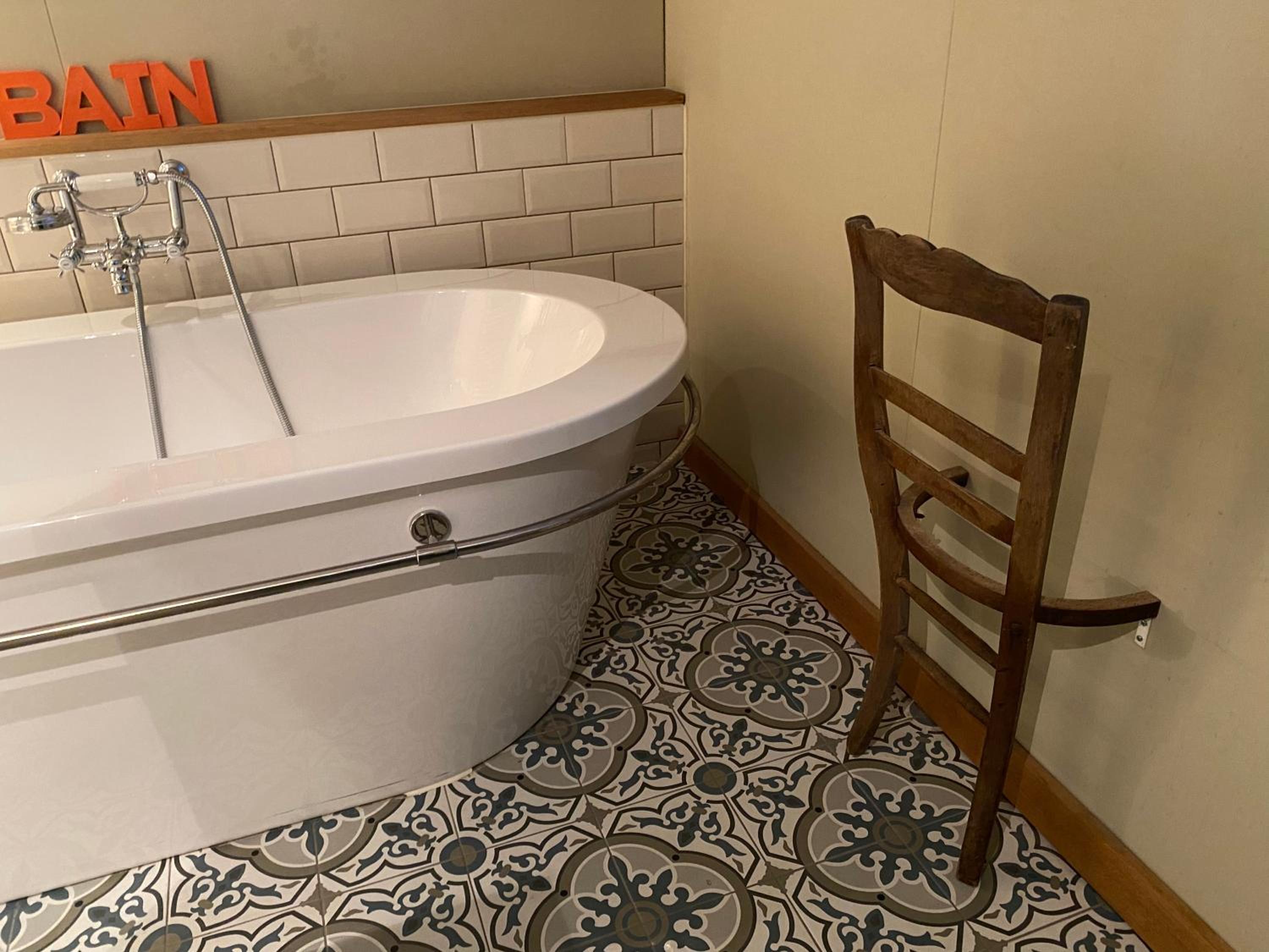 Deluxe Triple Room photo 2