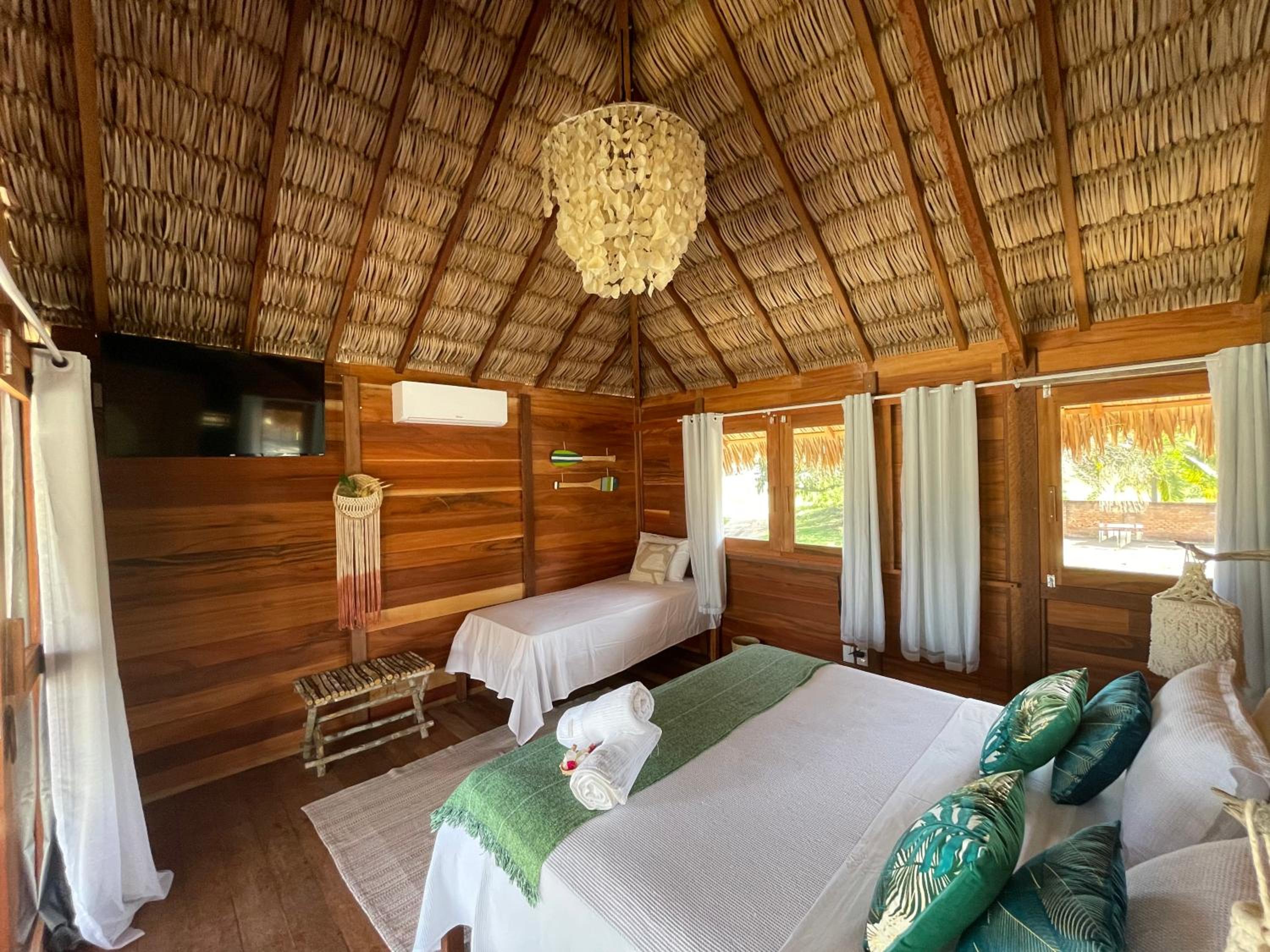 Superior Bungalow photo 2