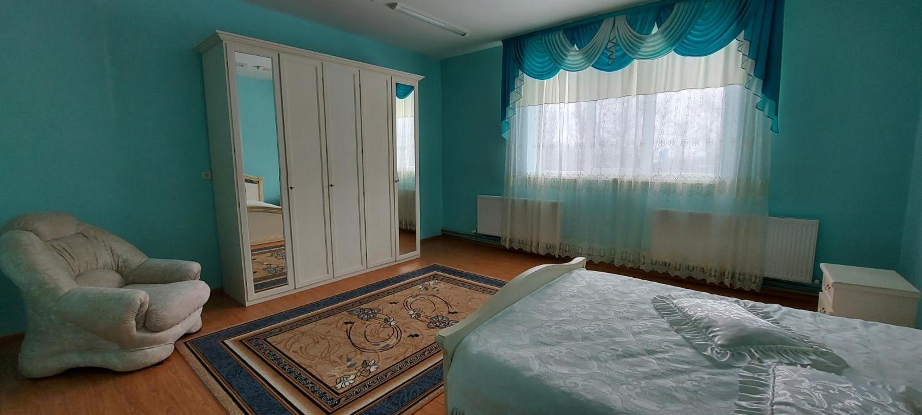 Large Double Room photo 3