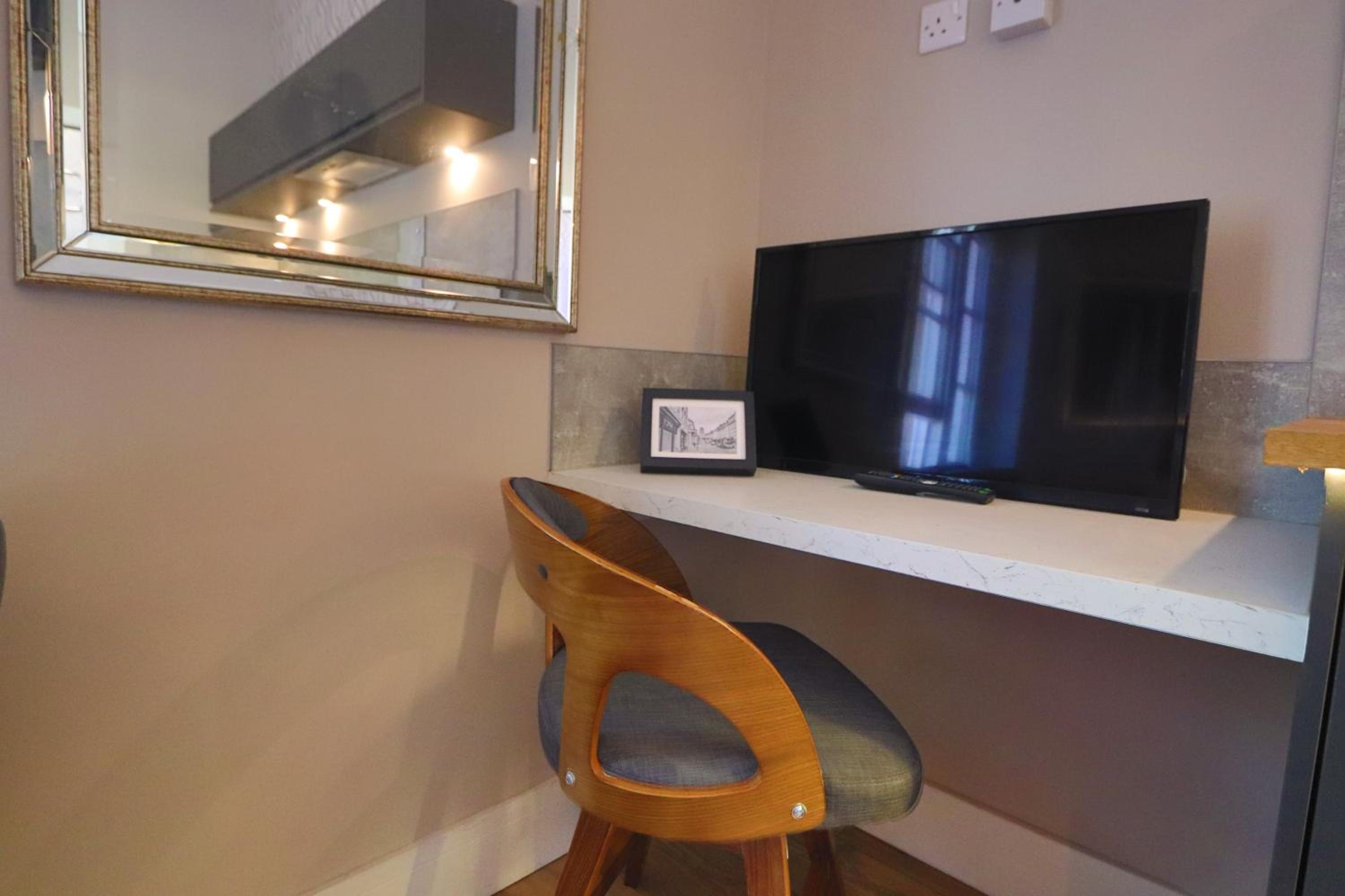 Deluxe Double Room - Photo 7