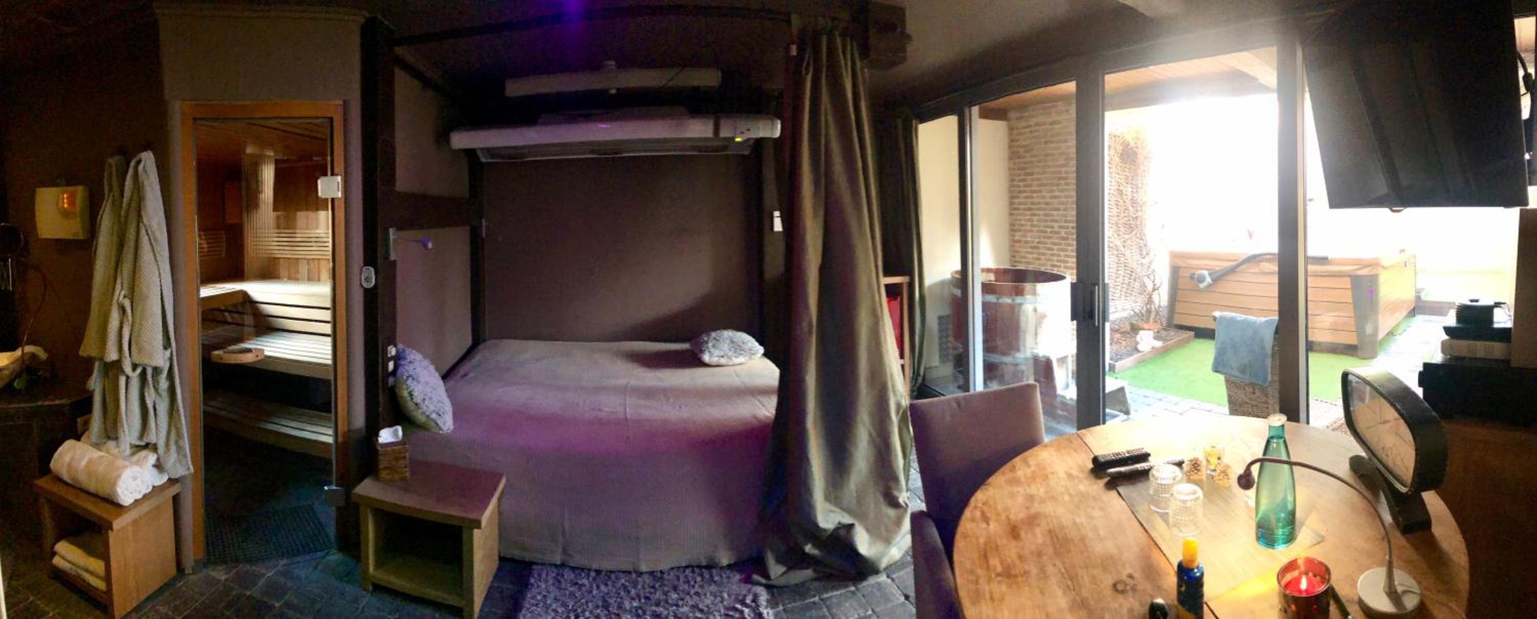 Two-Bedroom House photo 2