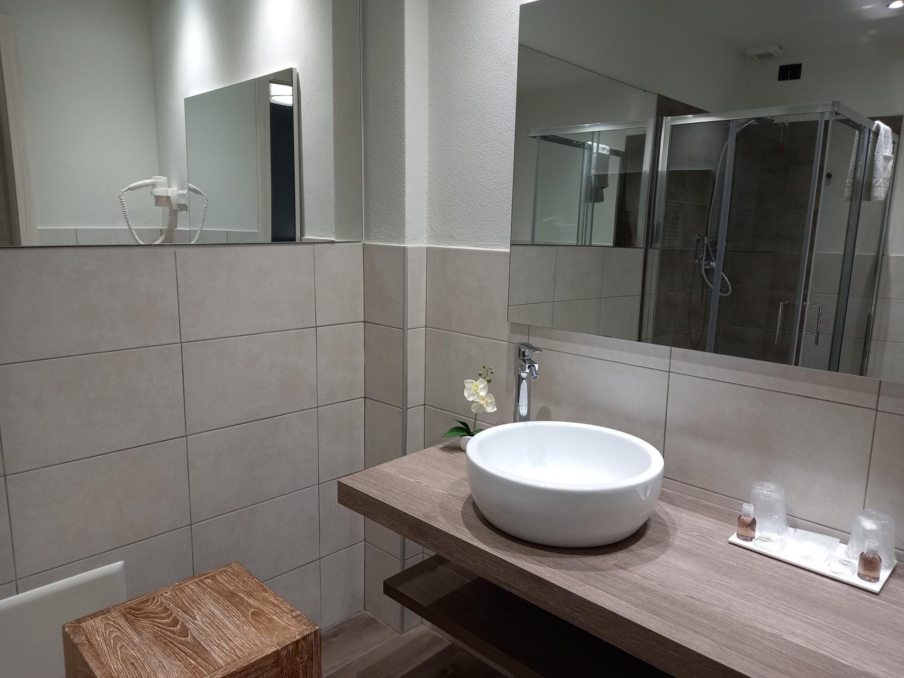 Triple Room - Photo 6