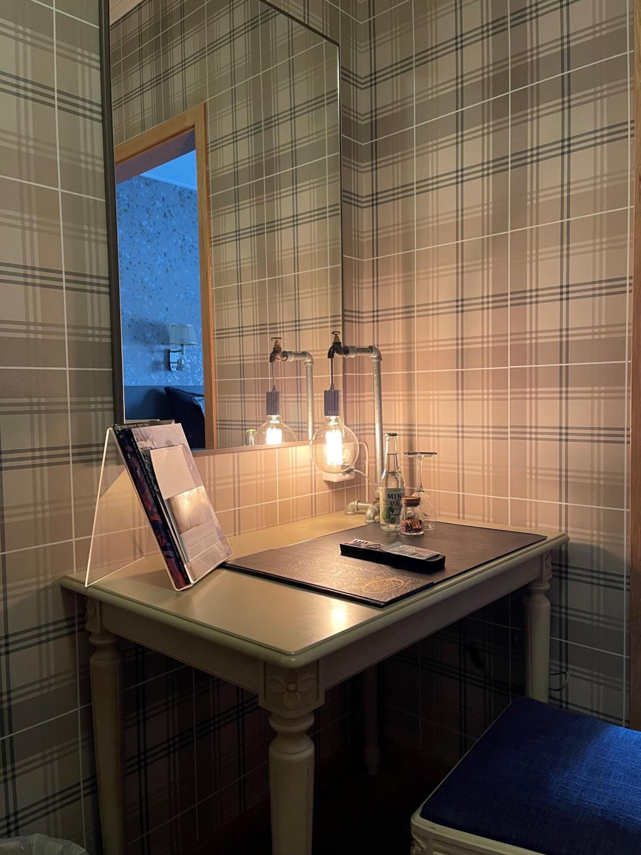 Small Double Room photo 1