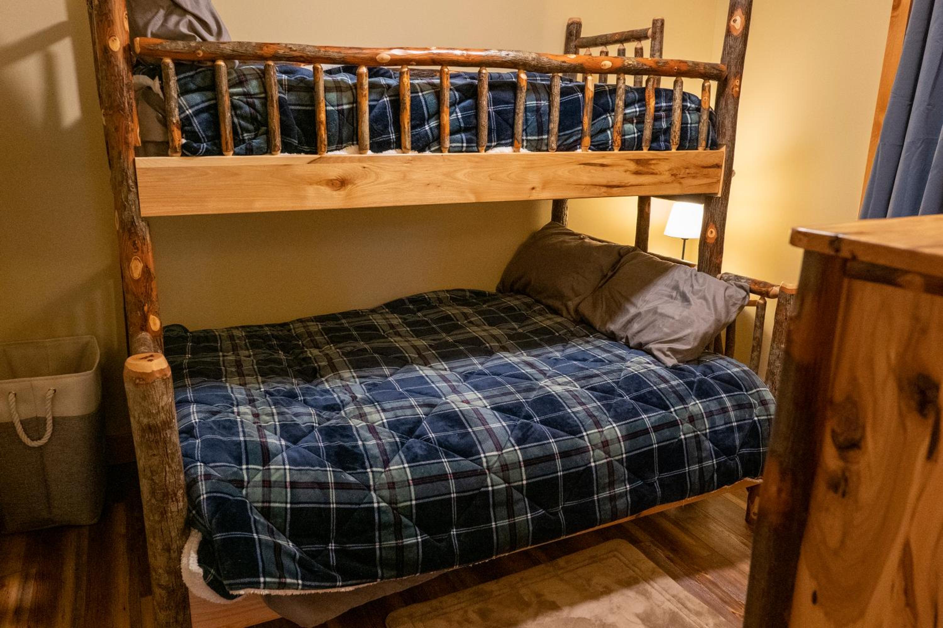 Four-Bedroom House photo 2