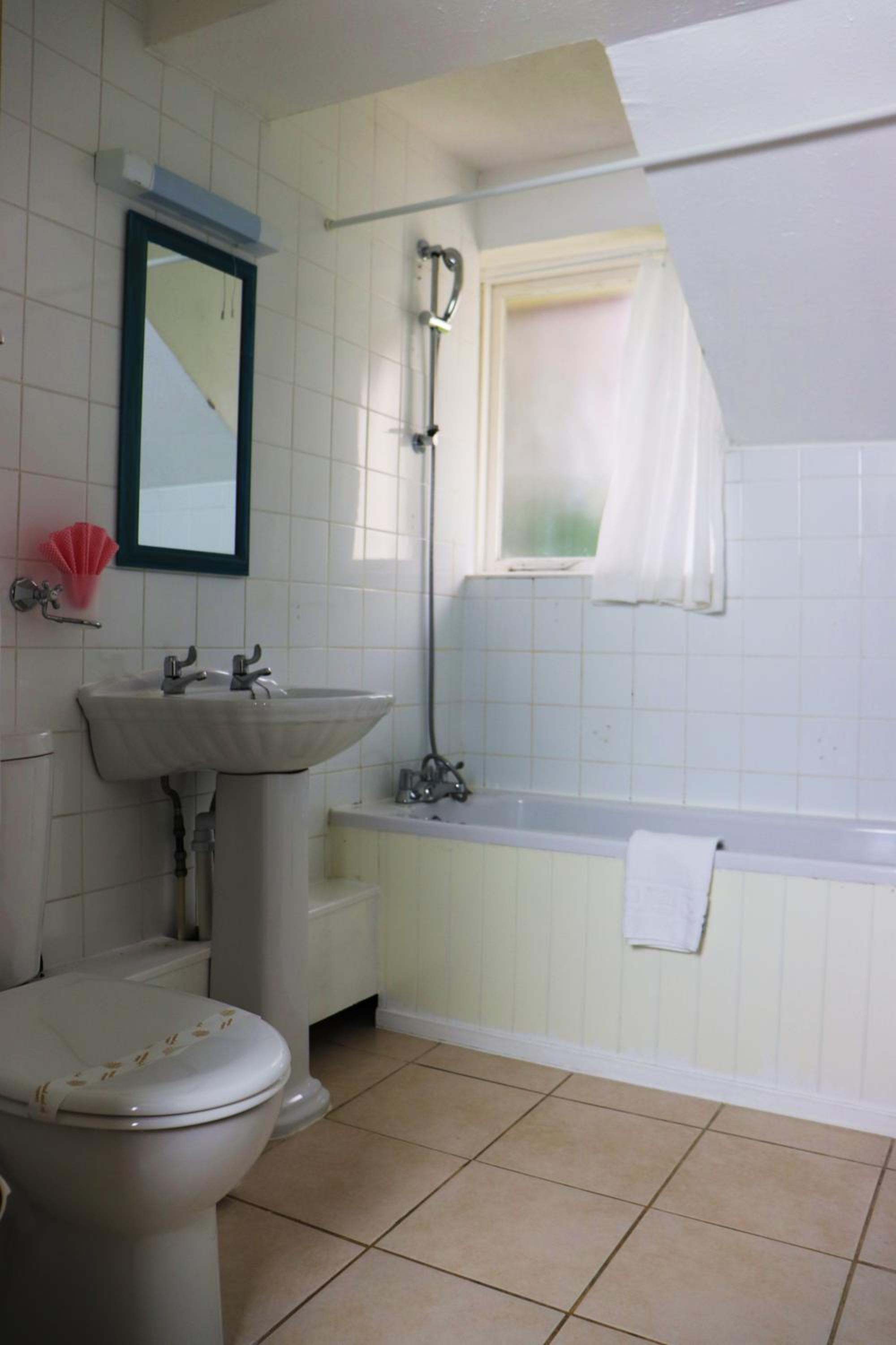 Two-Bedroom Chalet - Pet Friendly photo 3