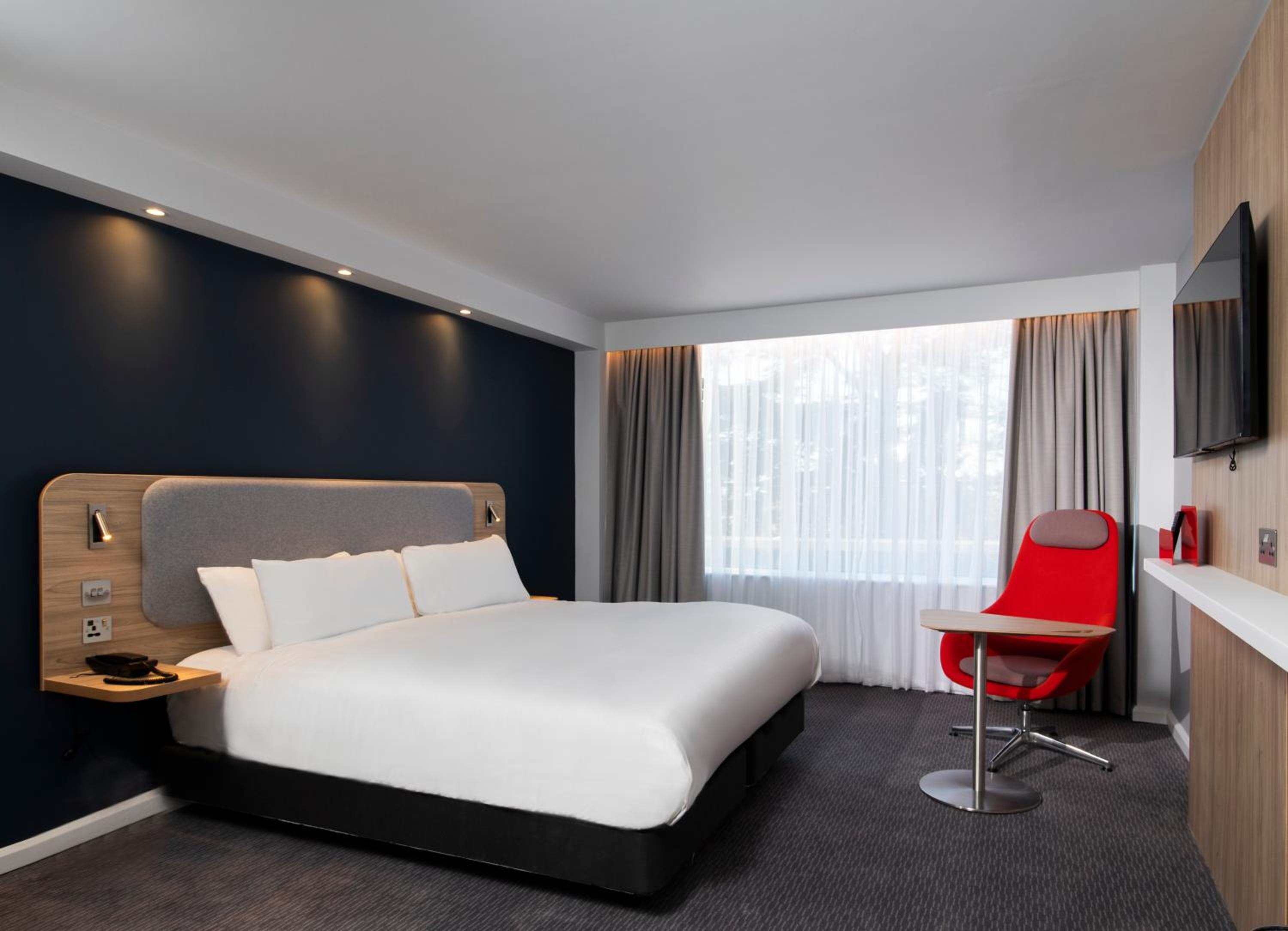 Double Room with Free Hot Breakfast - Accessible