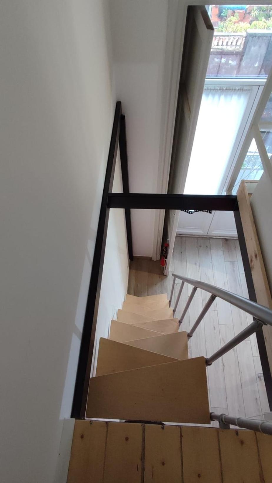 King Room with Balcony - Photo 6