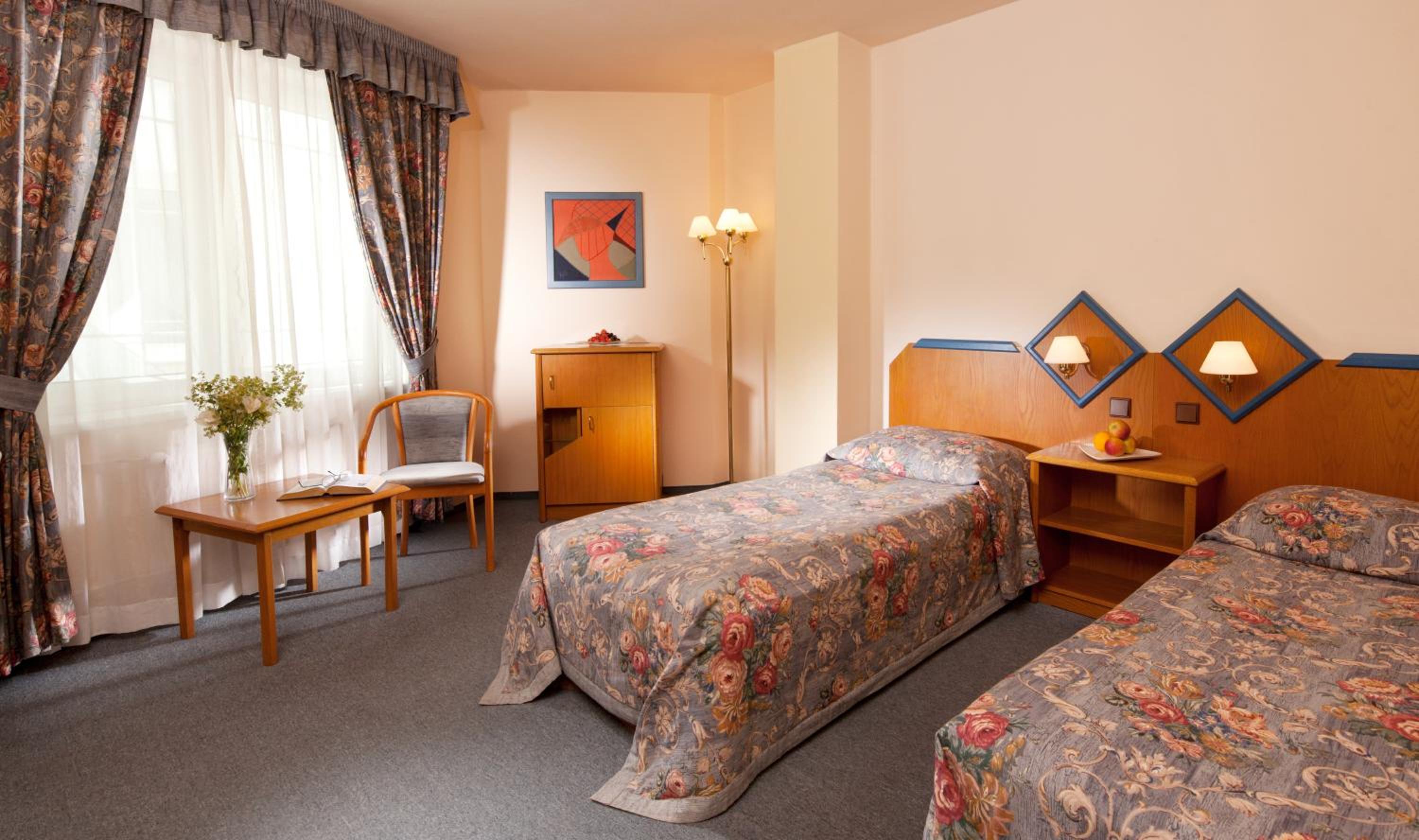 Double or Twin Room - Photo 3