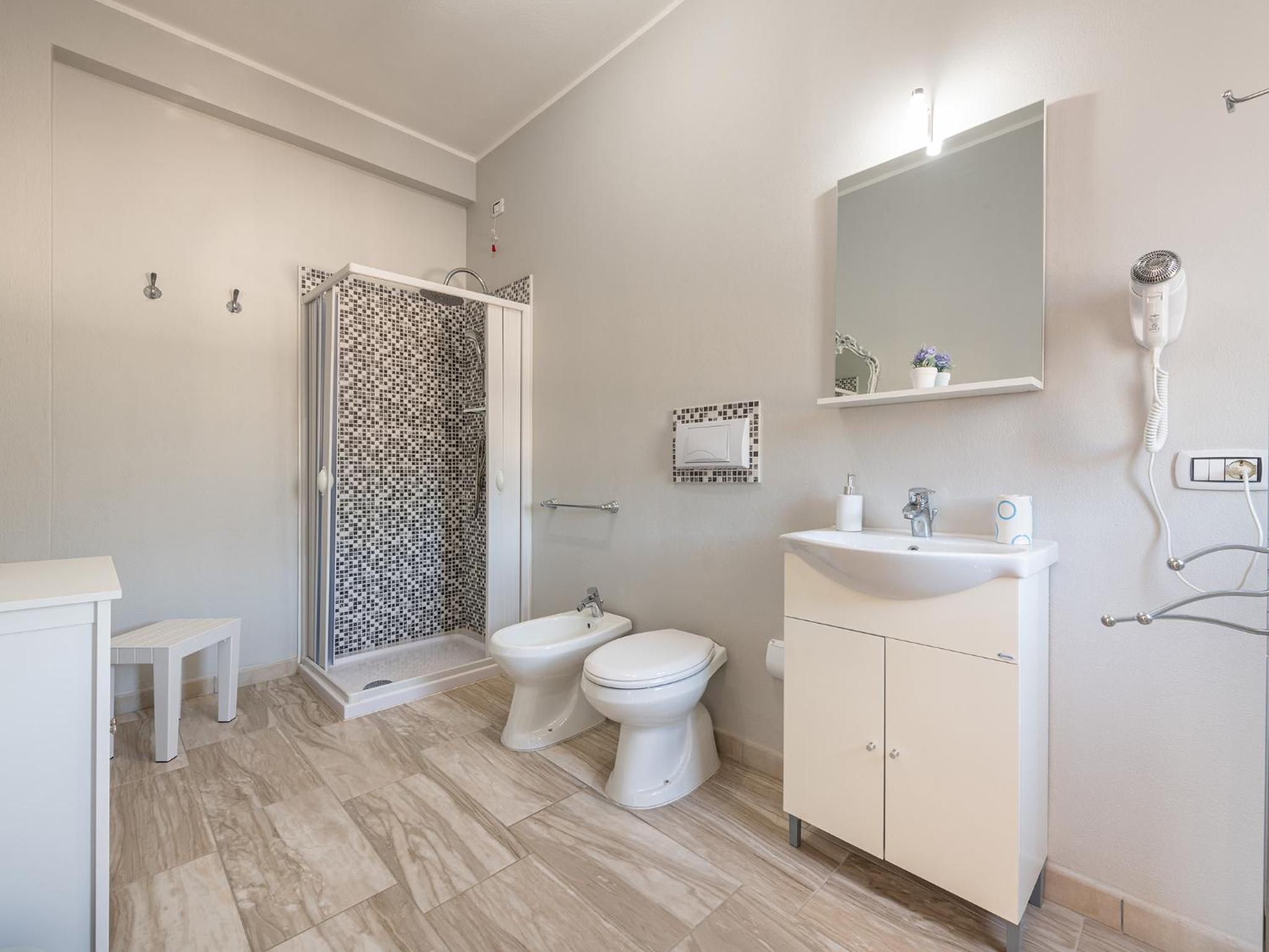 Three-Bedroom Apartment - Photo 31