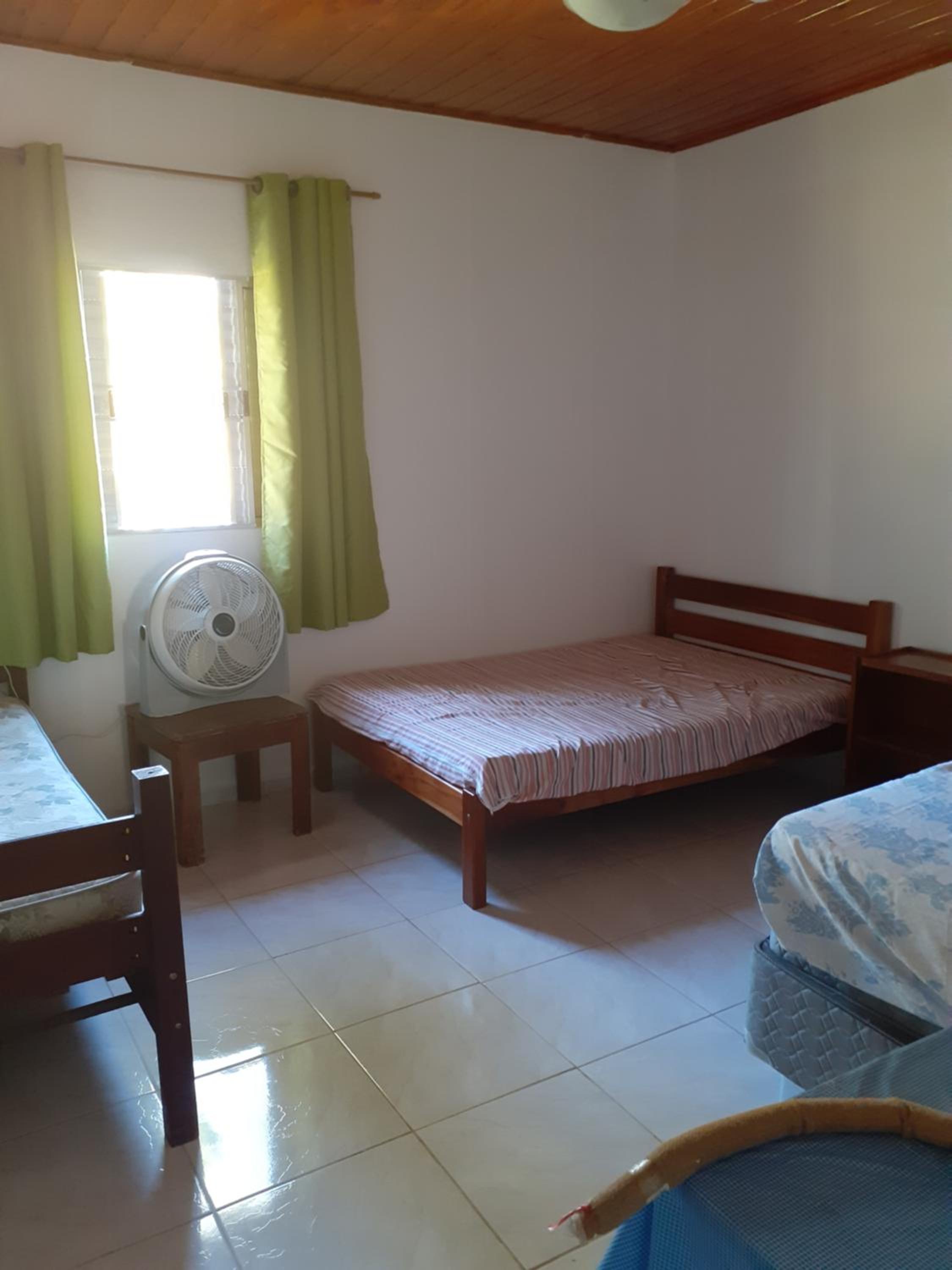 Seven-Bedroom House photo 1