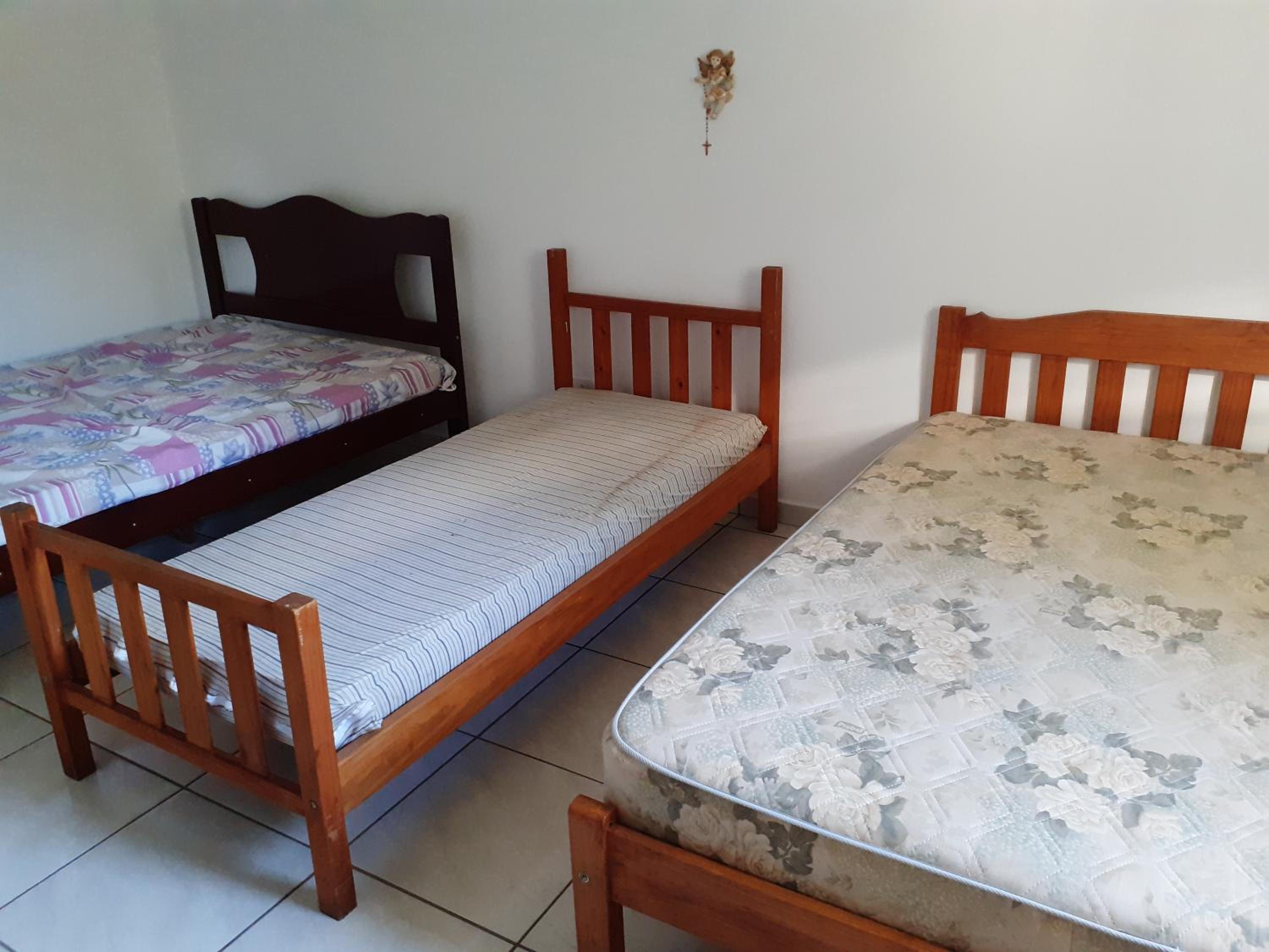 Seven-Bedroom House photo 3