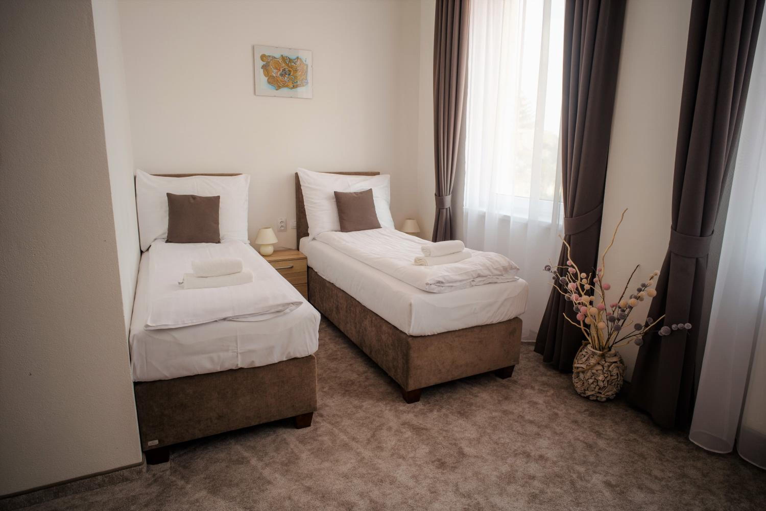 Double or Twin Room - Photo 3