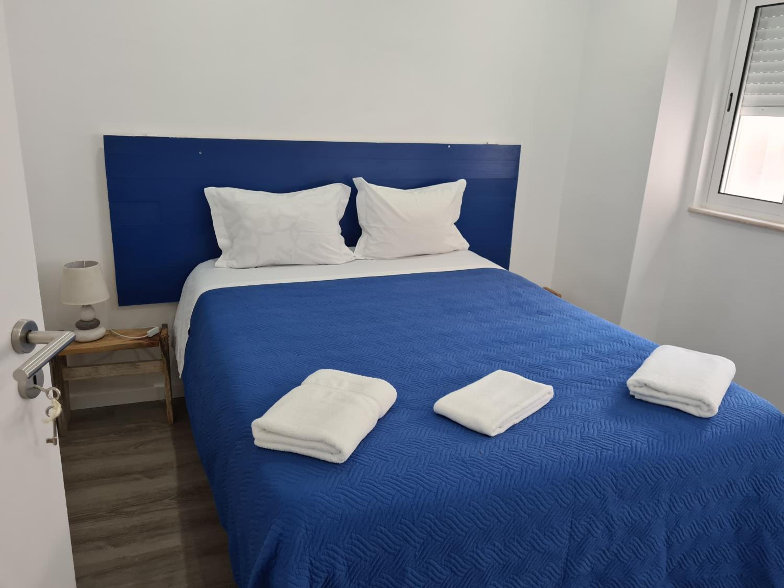 One-Bedroom Apartment - Photo 1
