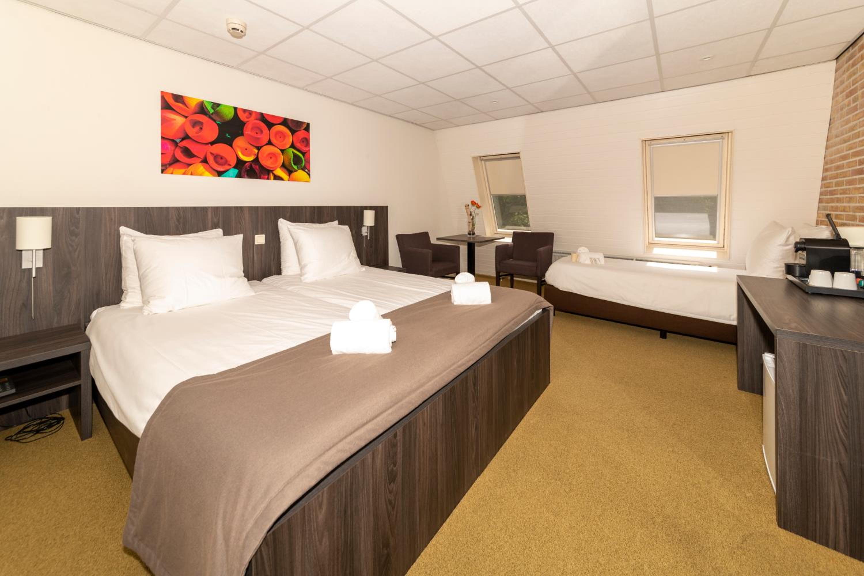 Triple Room with Bathroom photo 2